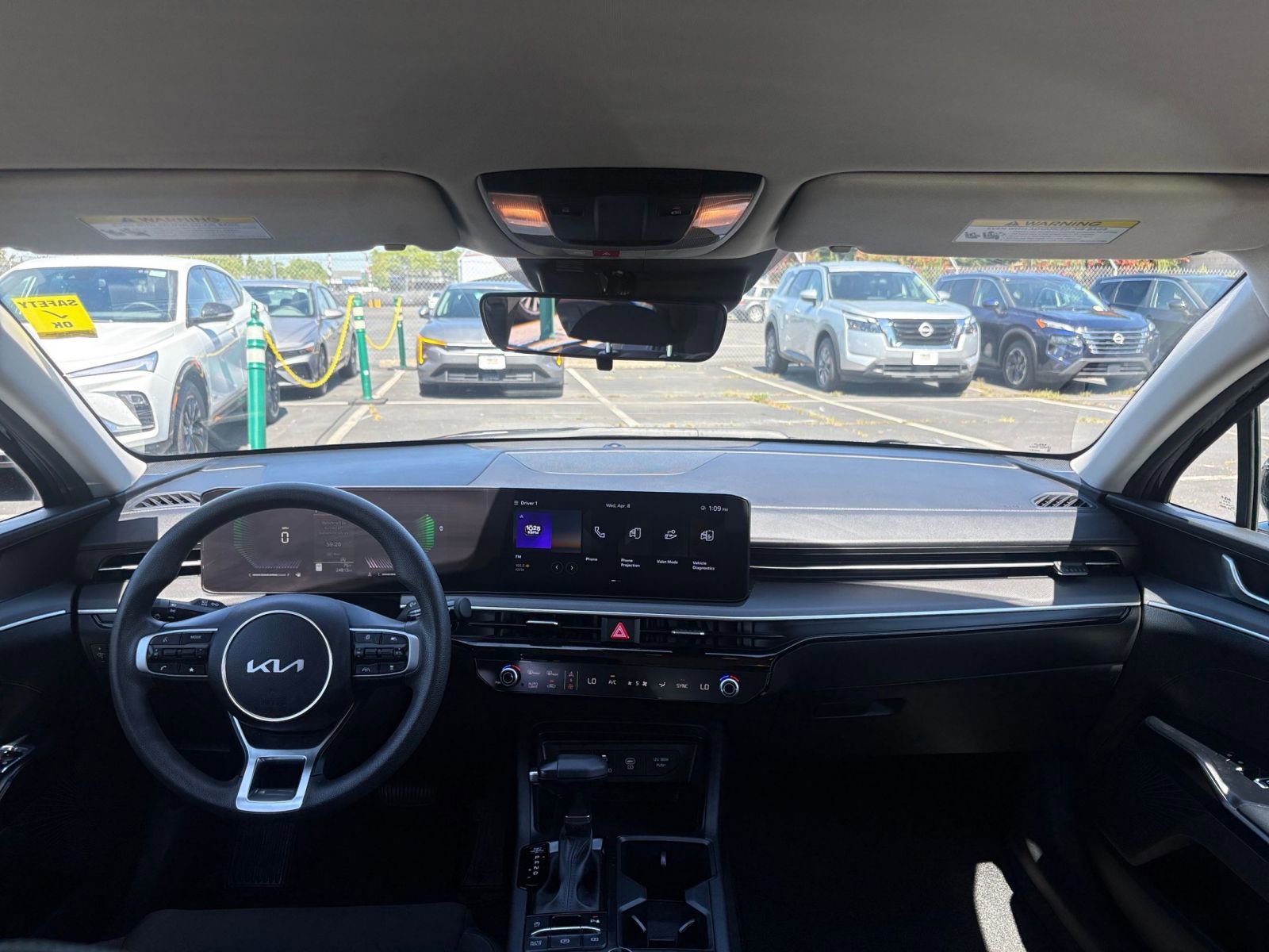 Thumbnail: 2025 Kia K5 - 32
