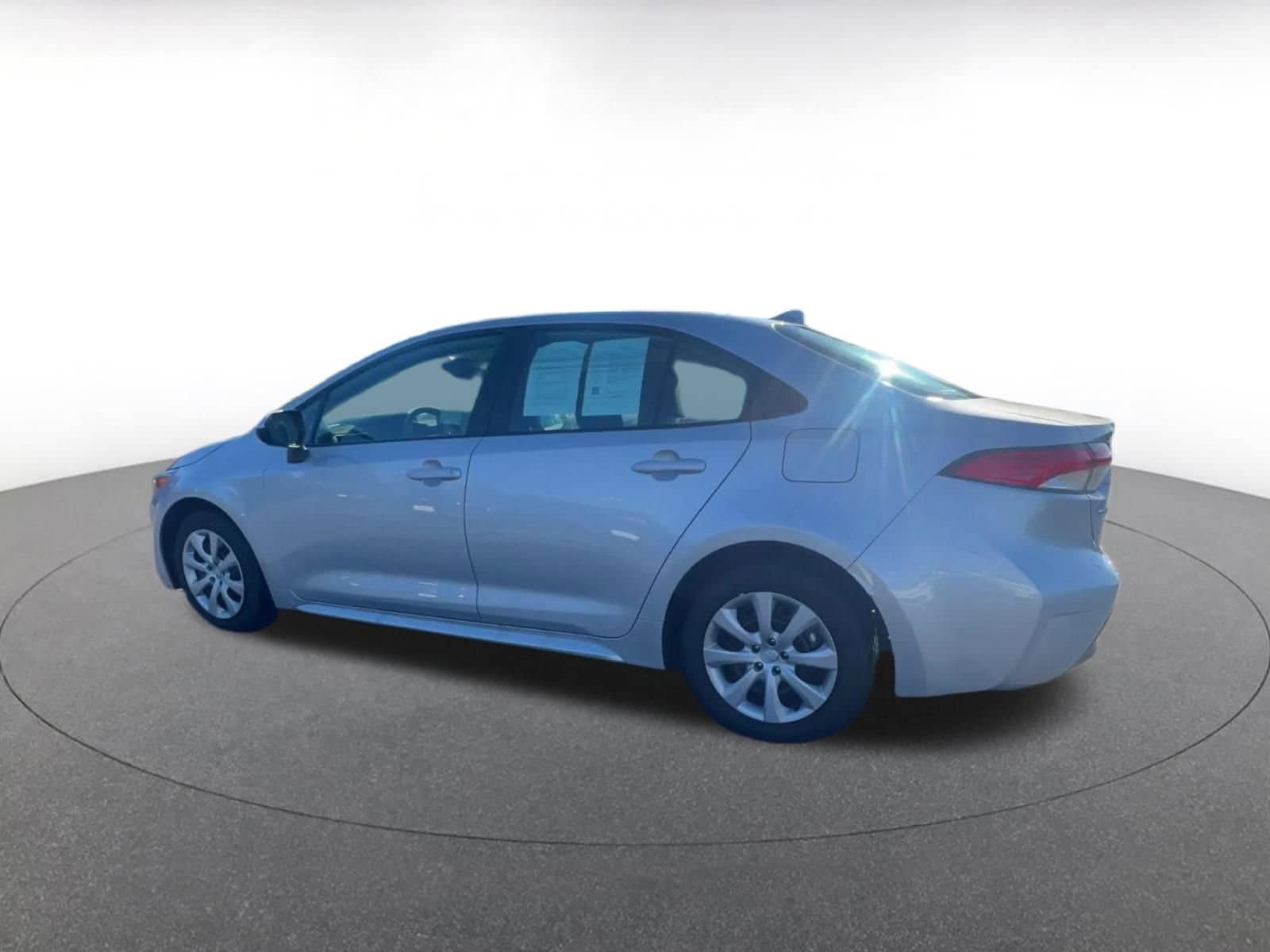 Thumbnail: 2025 Toyota Corolla - 10