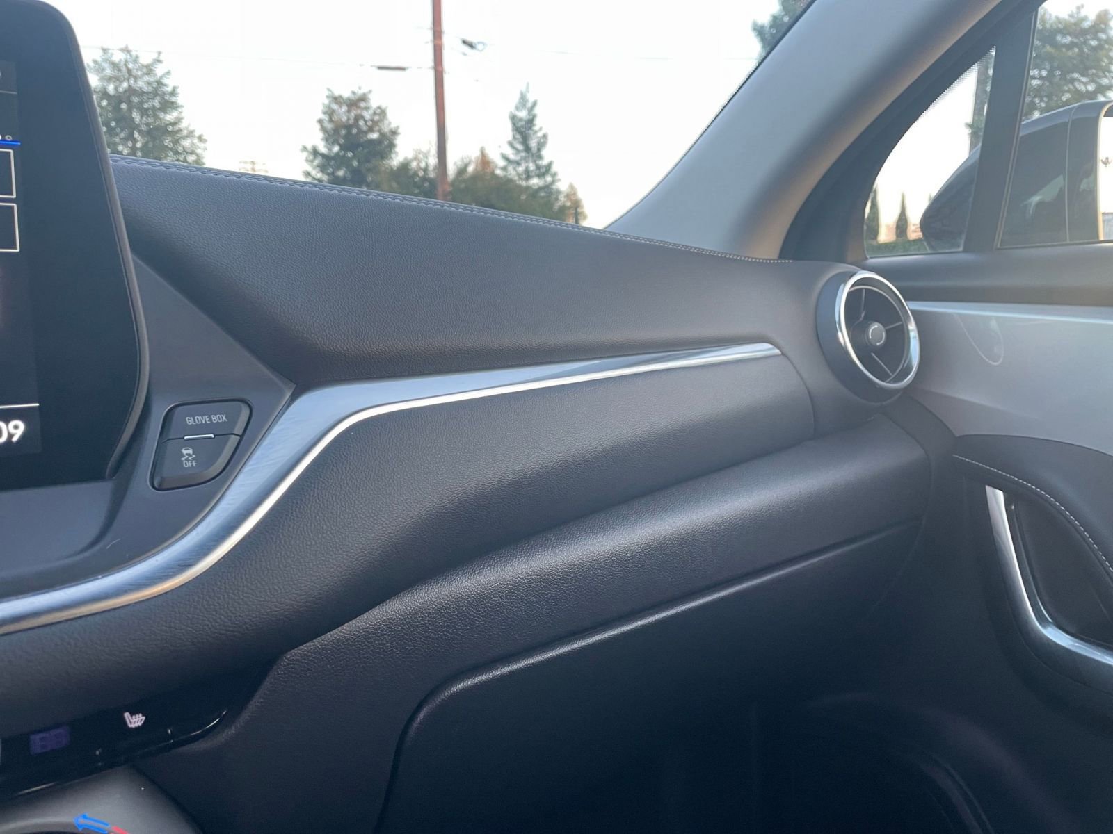 Thumbnail: 2025 Chevrolet Blazer - 30