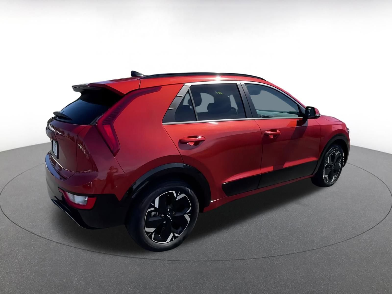 Thumbnail: 2023 Kia Niro - 15