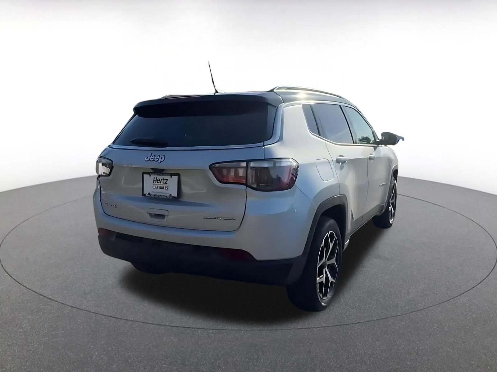 Thumbnail: 2025 Jeep Compass - 15