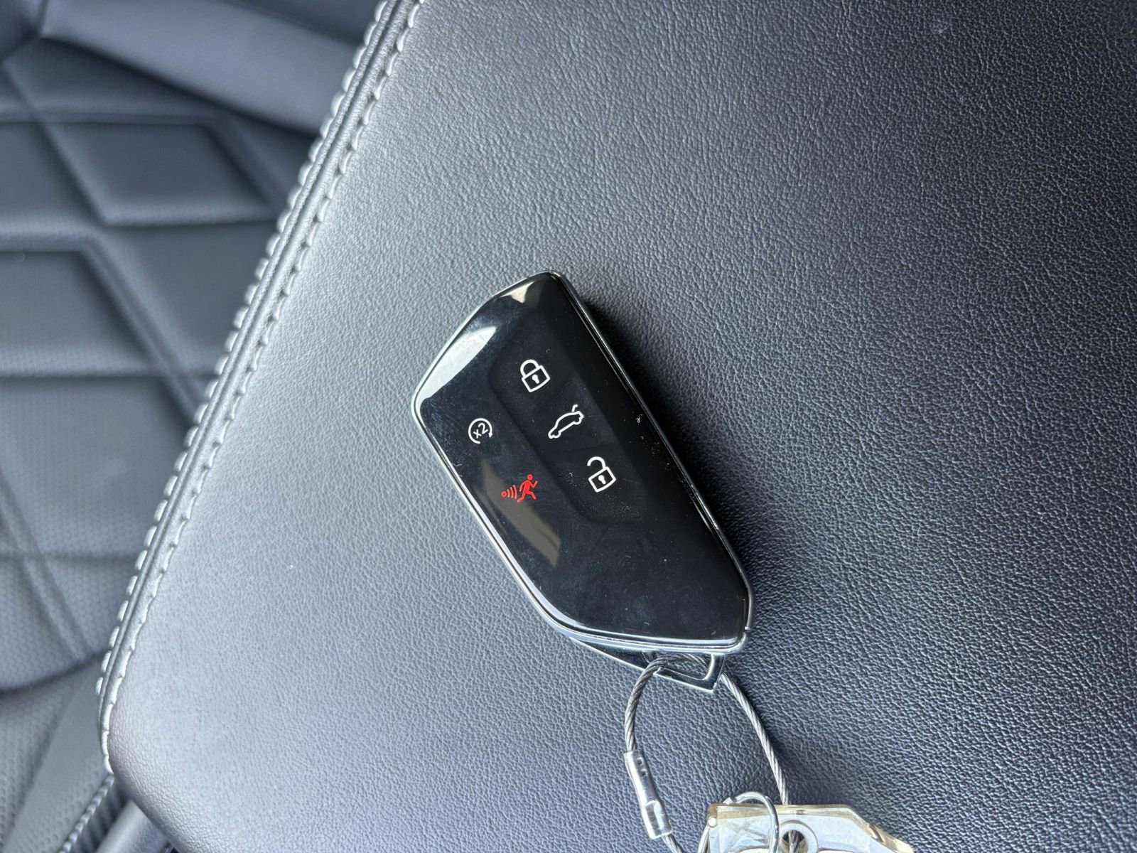 Thumbnail: 2025 Volkswagen Atlas - 21