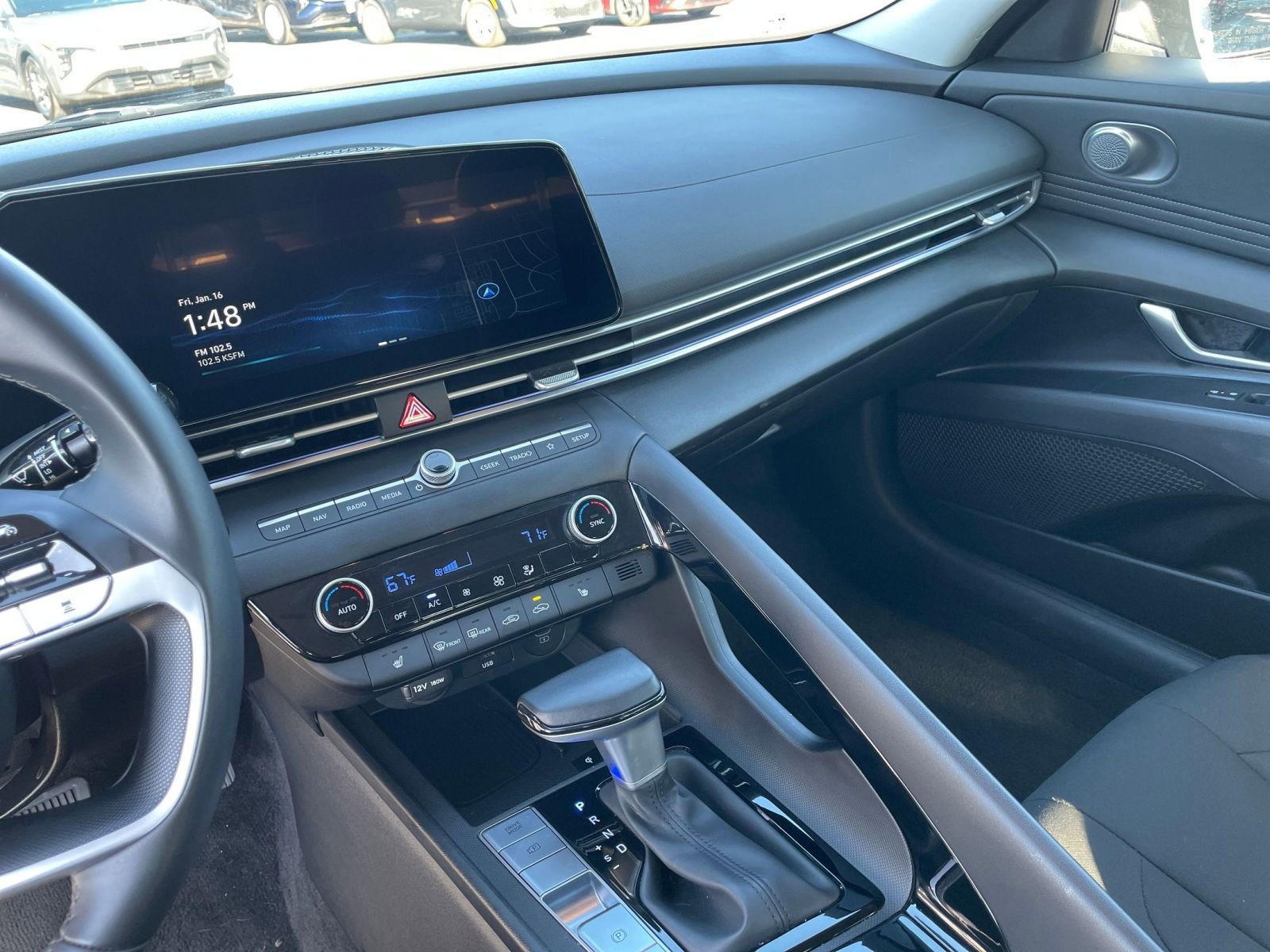 Thumbnail: 2025 Hyundai Elantra - 18