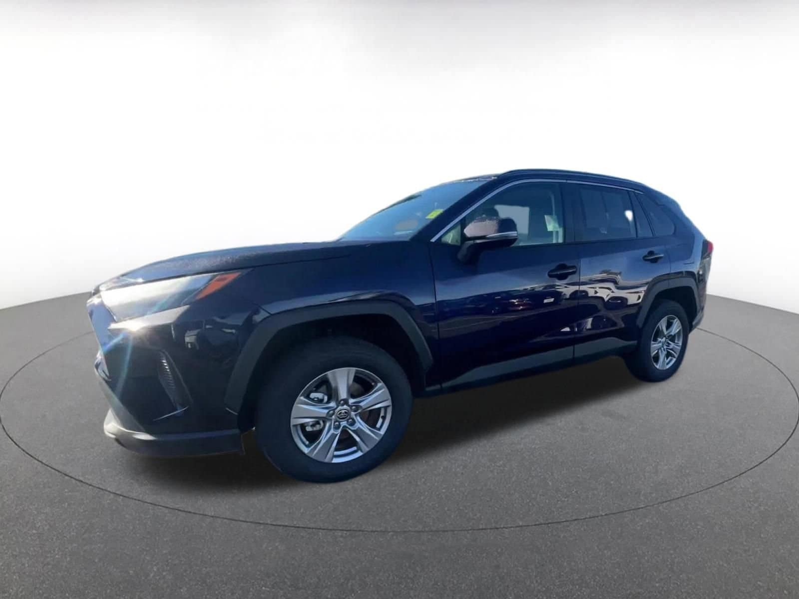 Thumbnail: 2025 Toyota RAV4 - 8