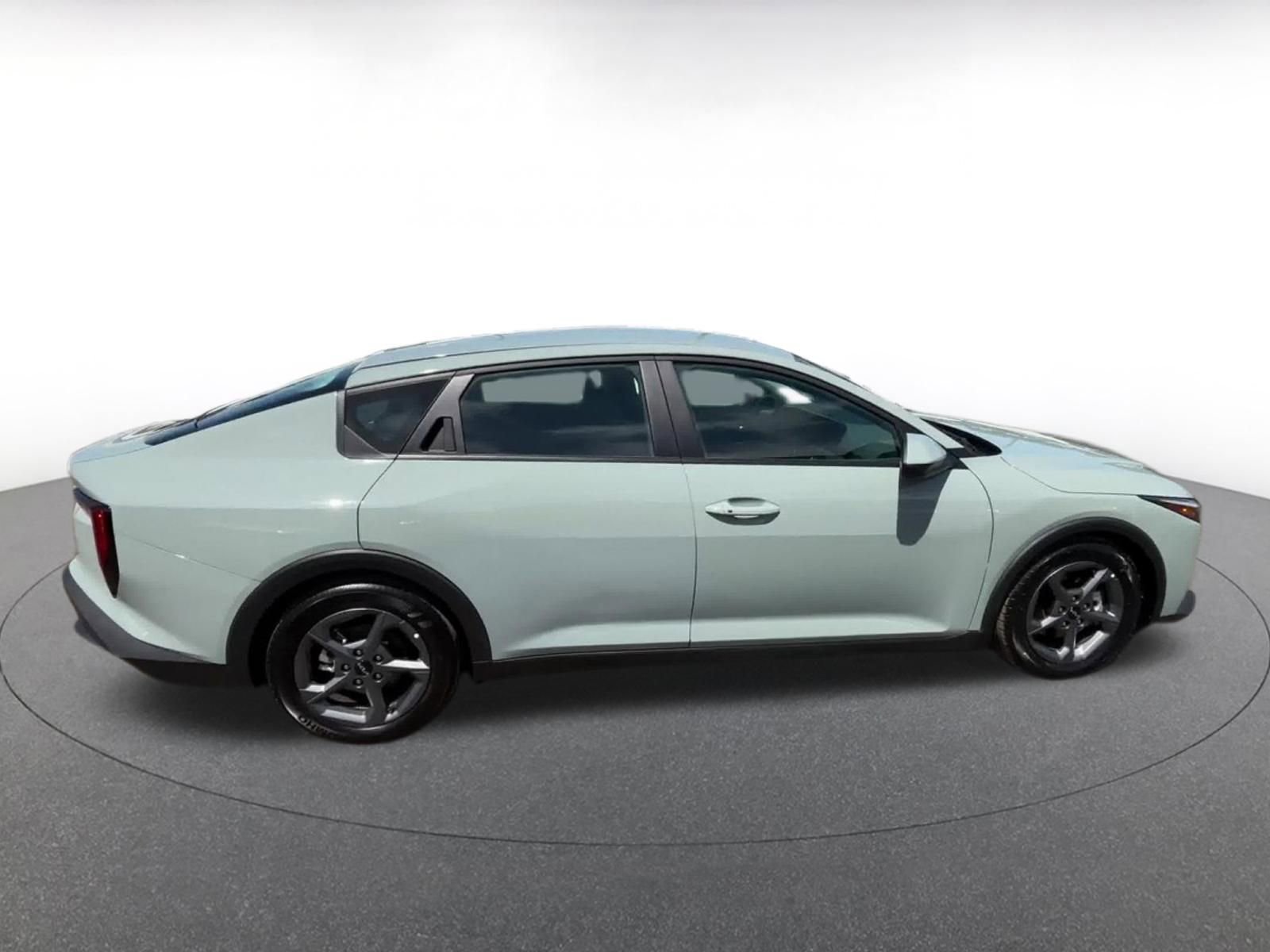 Thumbnail: 2025 Kia K4 - 16