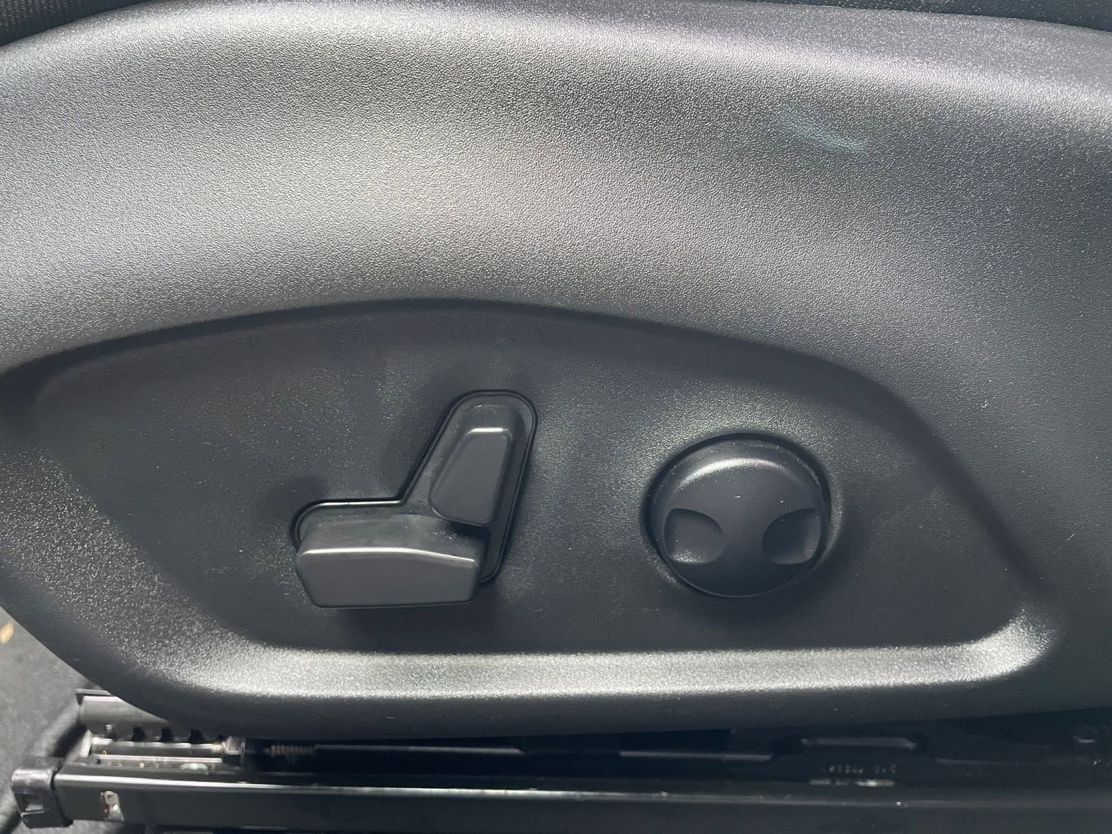 Thumbnail: 2025 Jeep Compass - 23