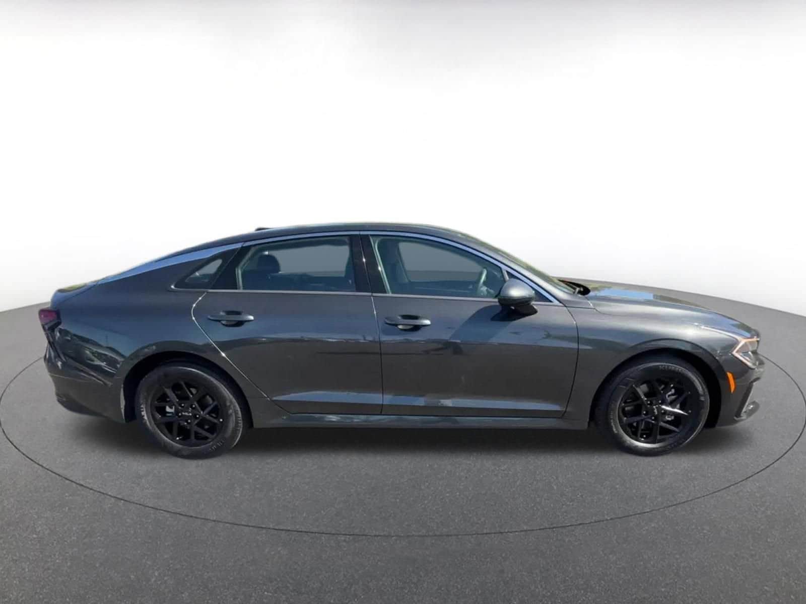 Thumbnail: 2025 Kia K5 - 16