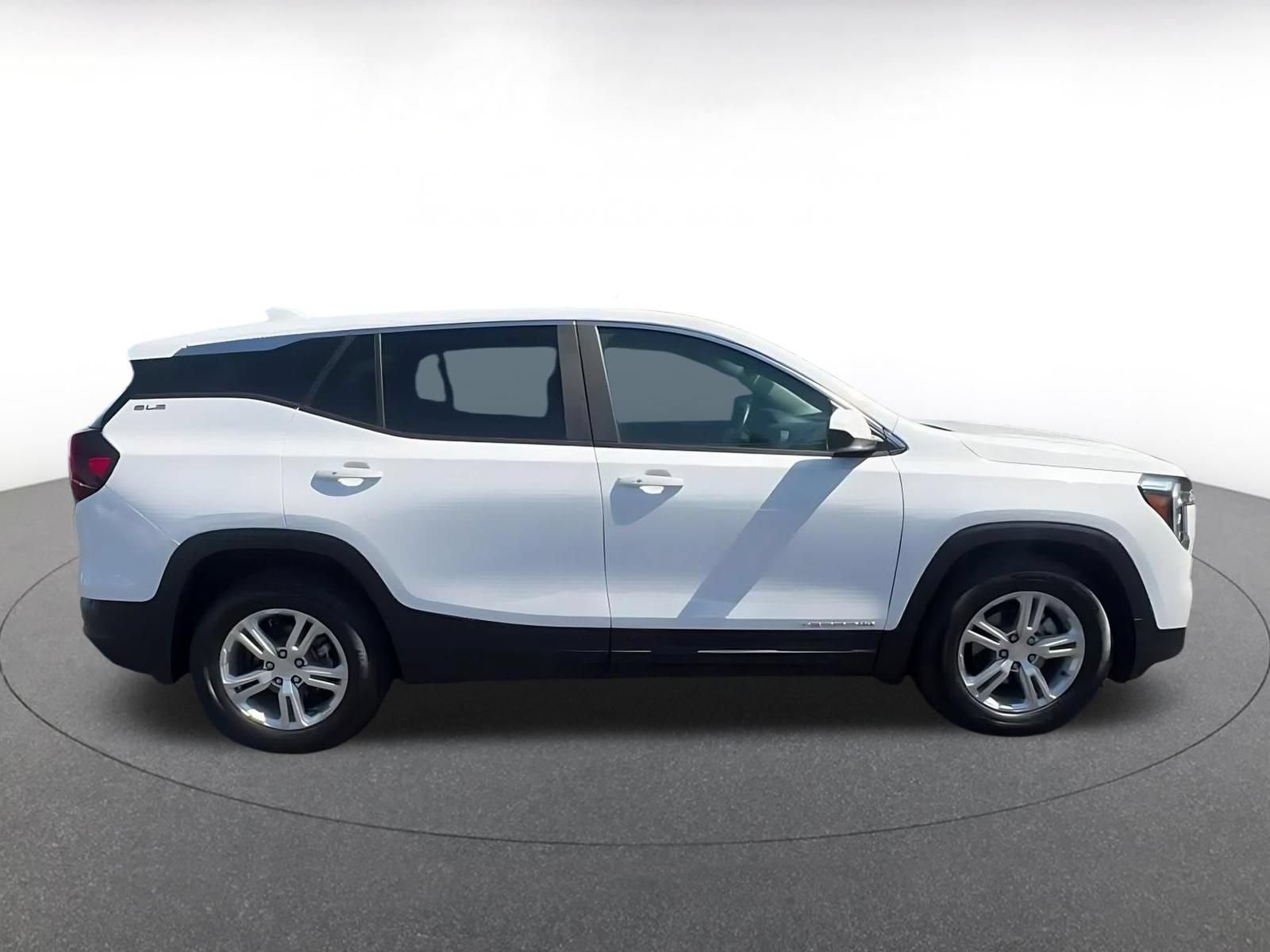 Thumbnail: 2024 GMC Terrain - 16