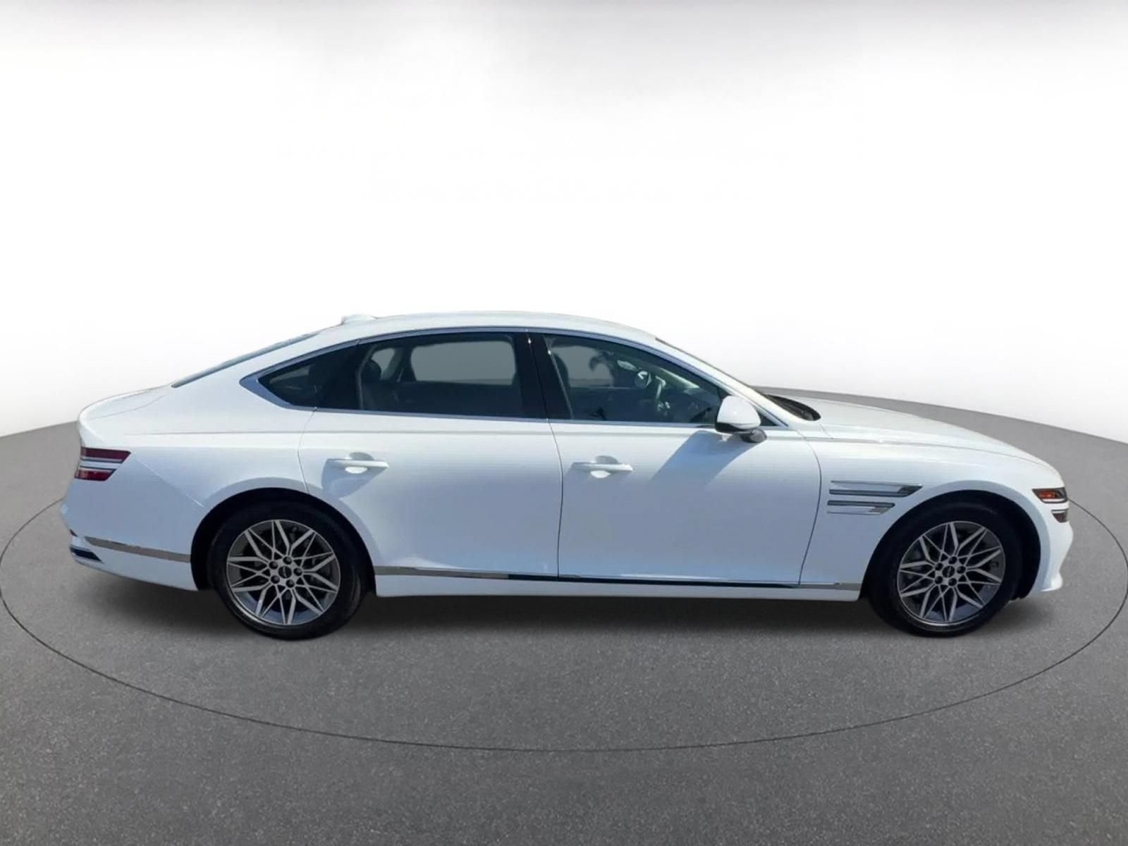 Thumbnail: 2026 Genesis G80 - 16