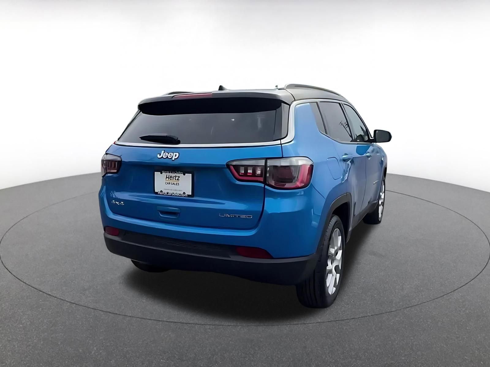 Thumbnail: 2025 Jeep Compass - 14