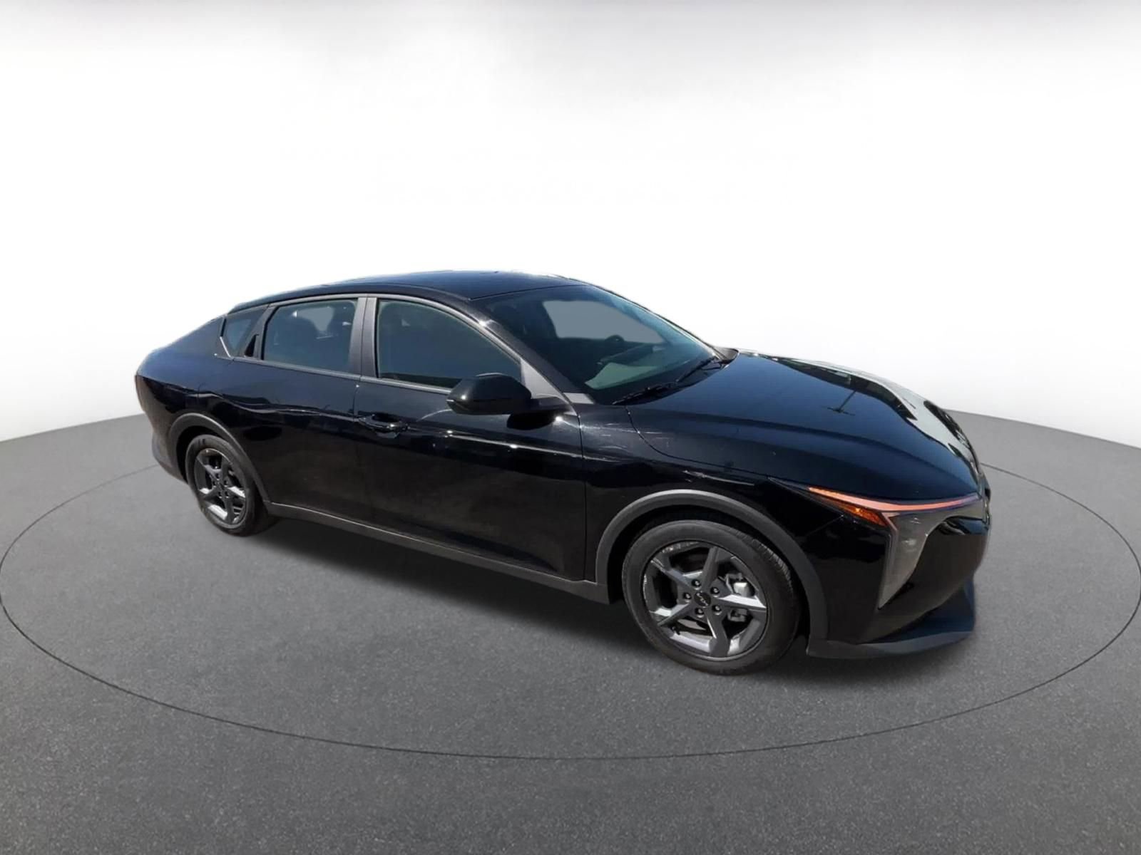 Thumbnail: 2025 Kia K4 - 2