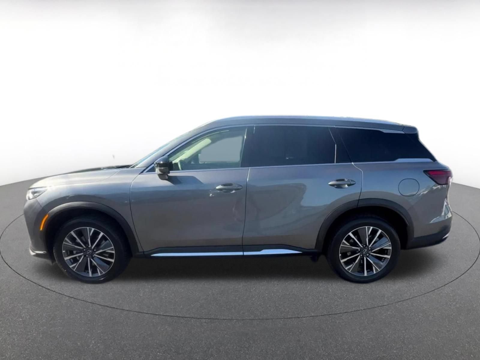 Thumbnail: 2026 INFINITI QX60 - 9