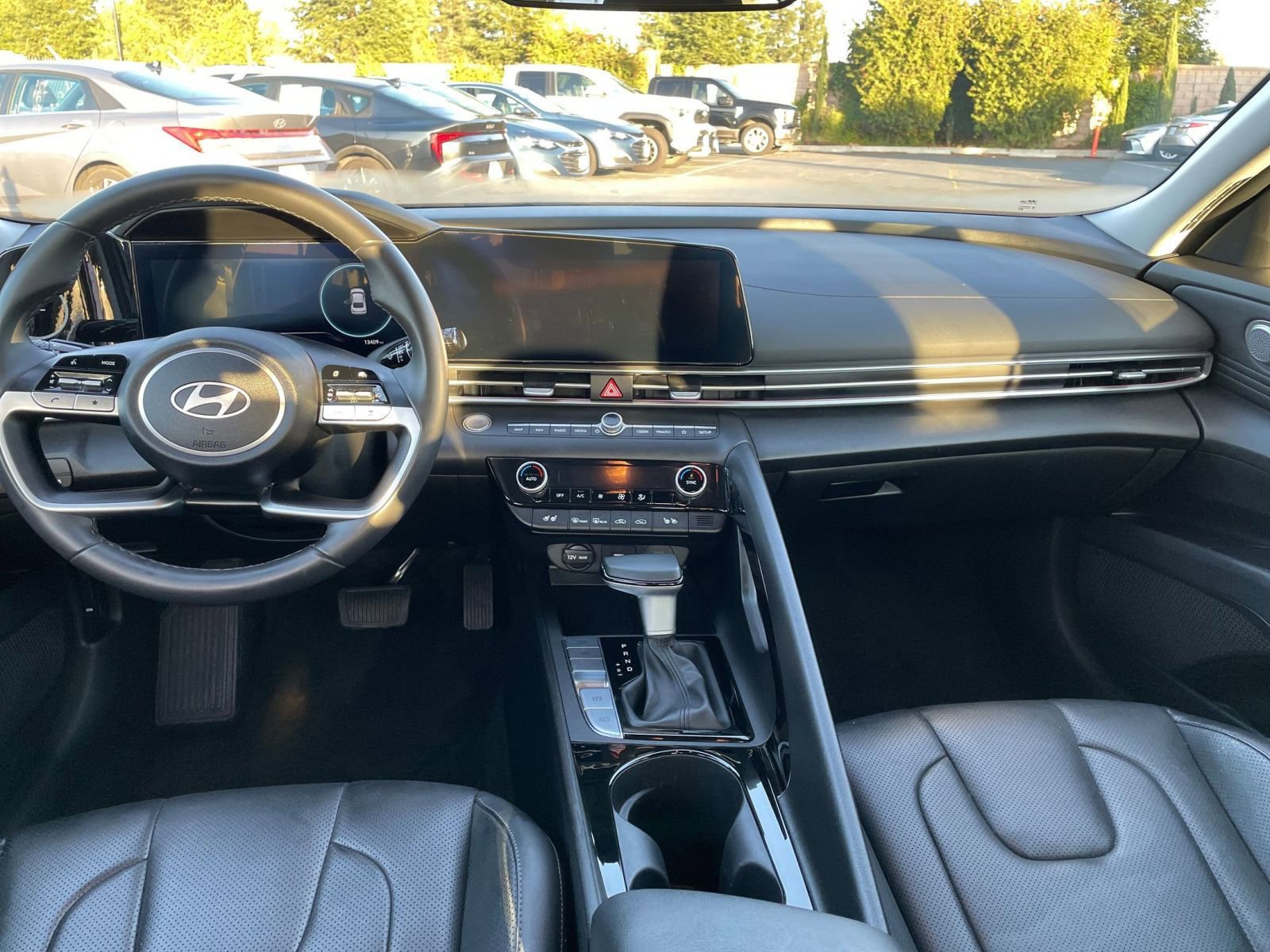 Thumbnail: 2025 Hyundai Elantra - 27