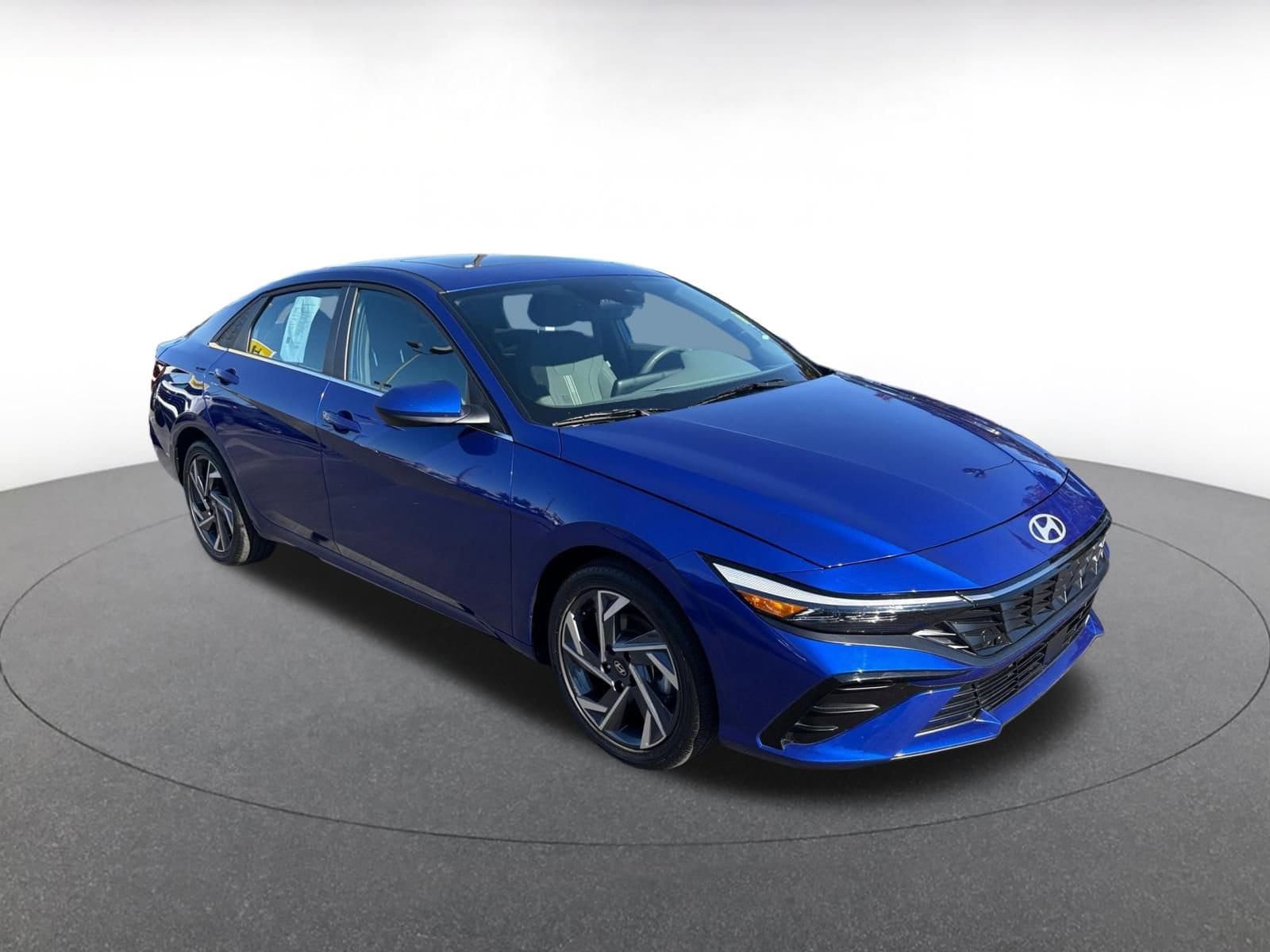 Thumbnail: 2025 Hyundai Elantra - 1