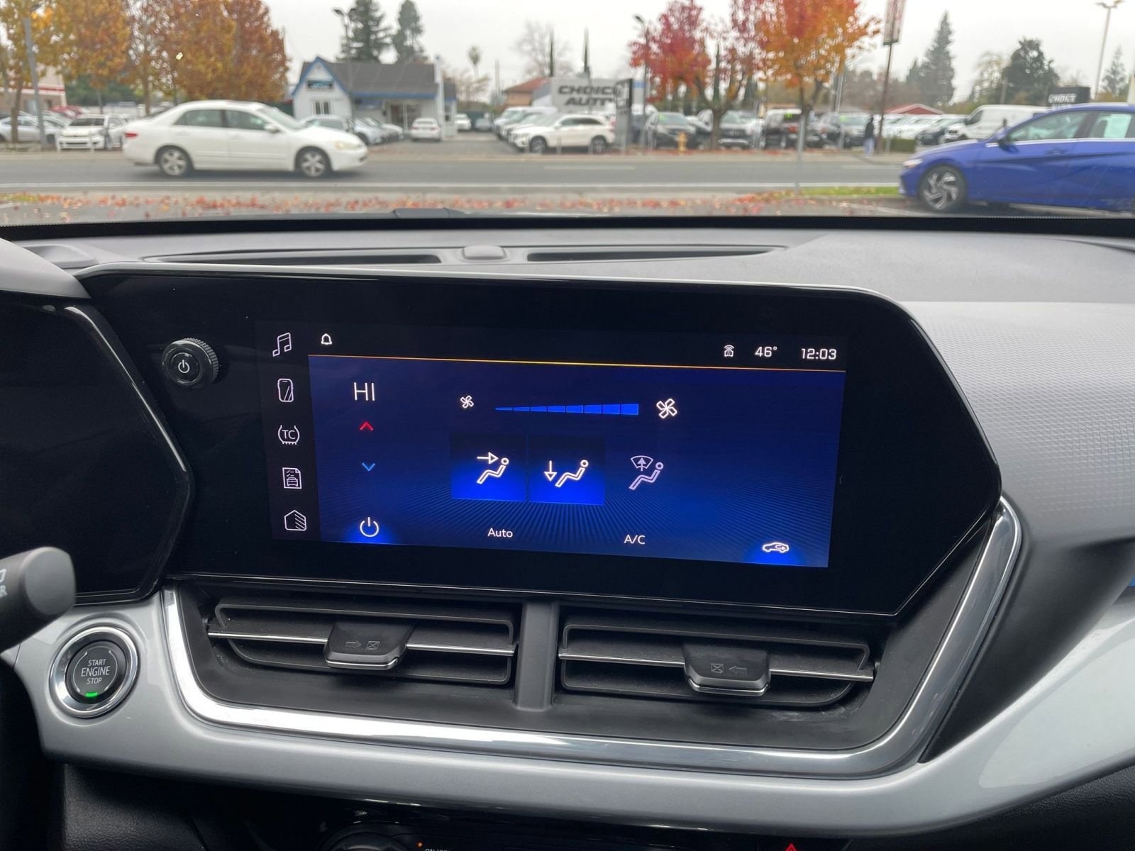 Thumbnail: 2025 Chevrolet Trax - 21