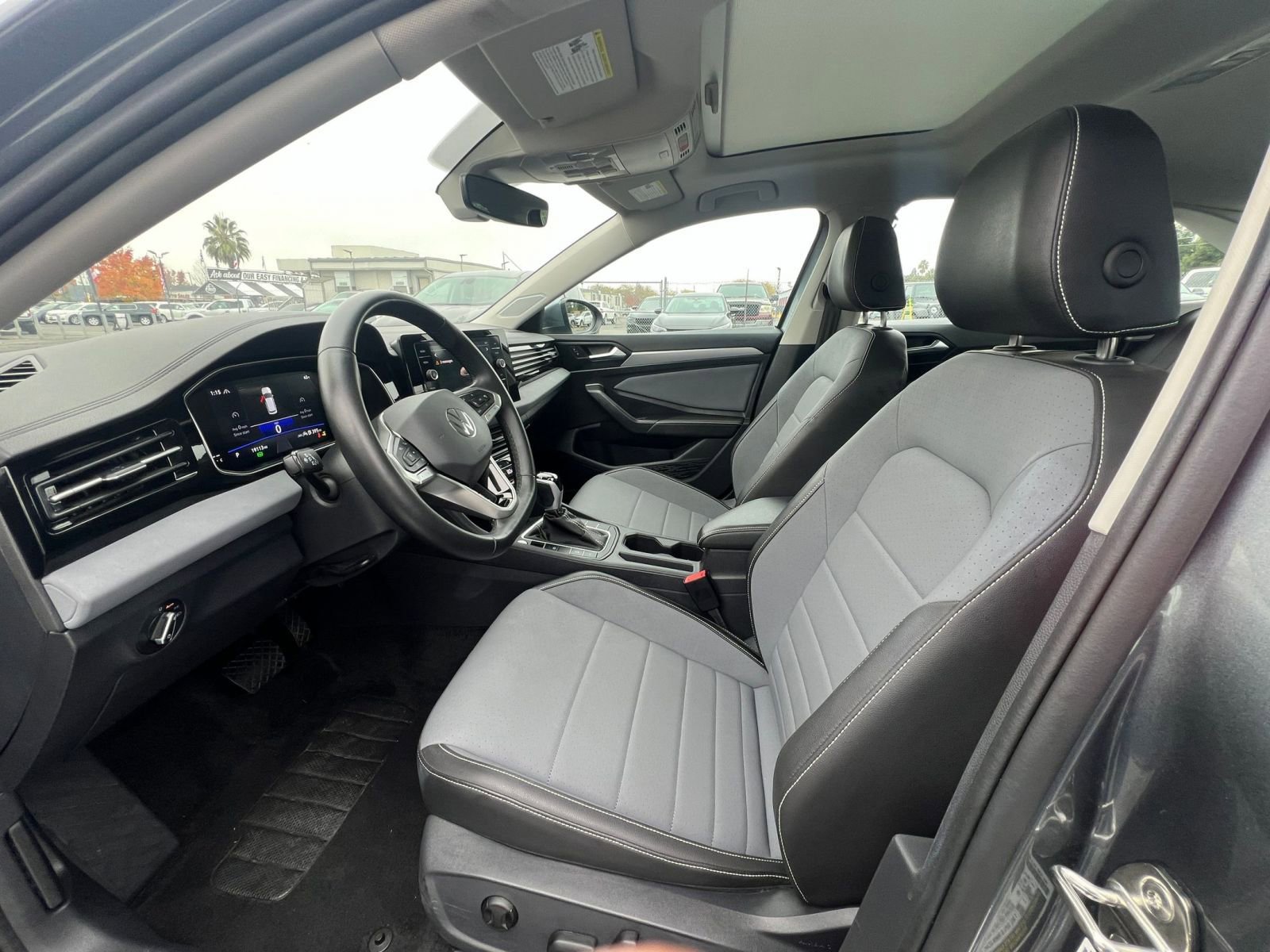 Thumbnail: 2025 Volkswagen Jetta - 27