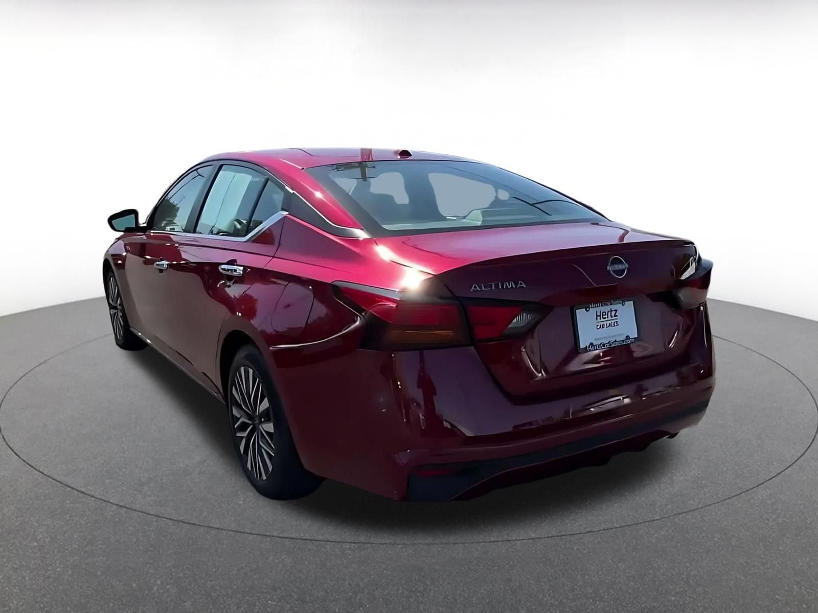Thumbnail: 2025 Nissan Altima - 11