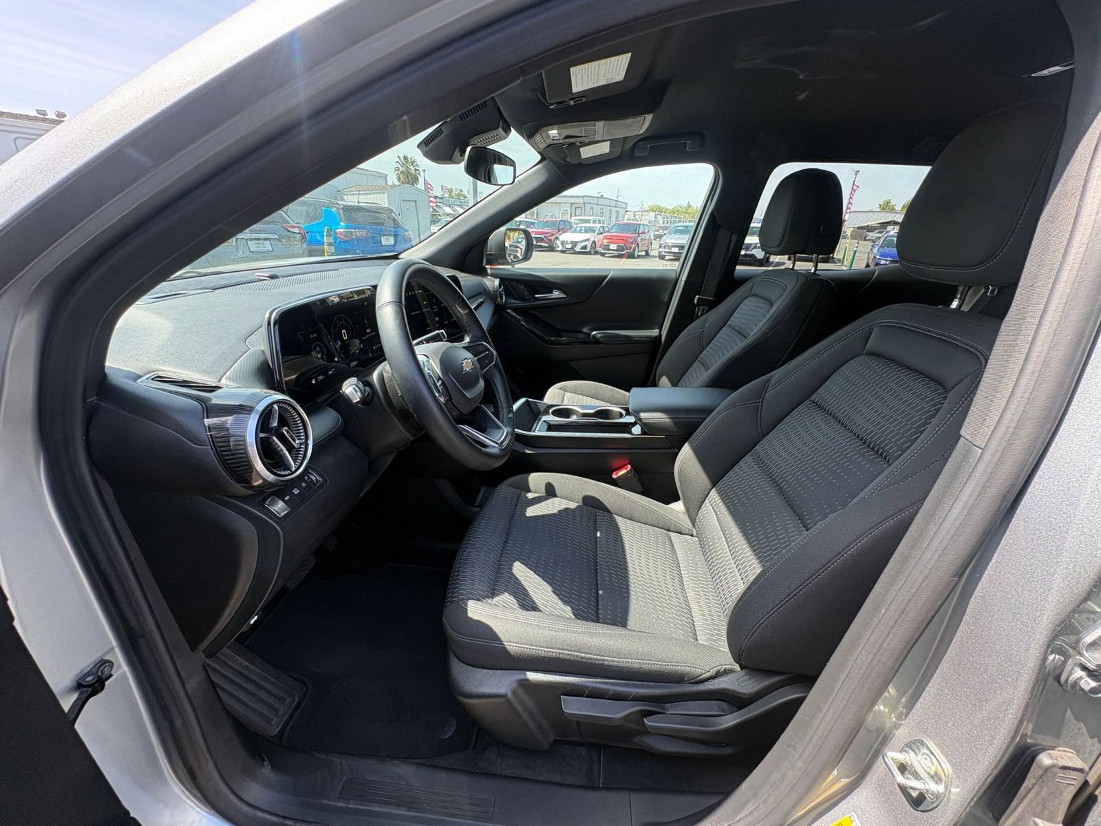 Thumbnail: 2025 Chevrolet Equinox - 28