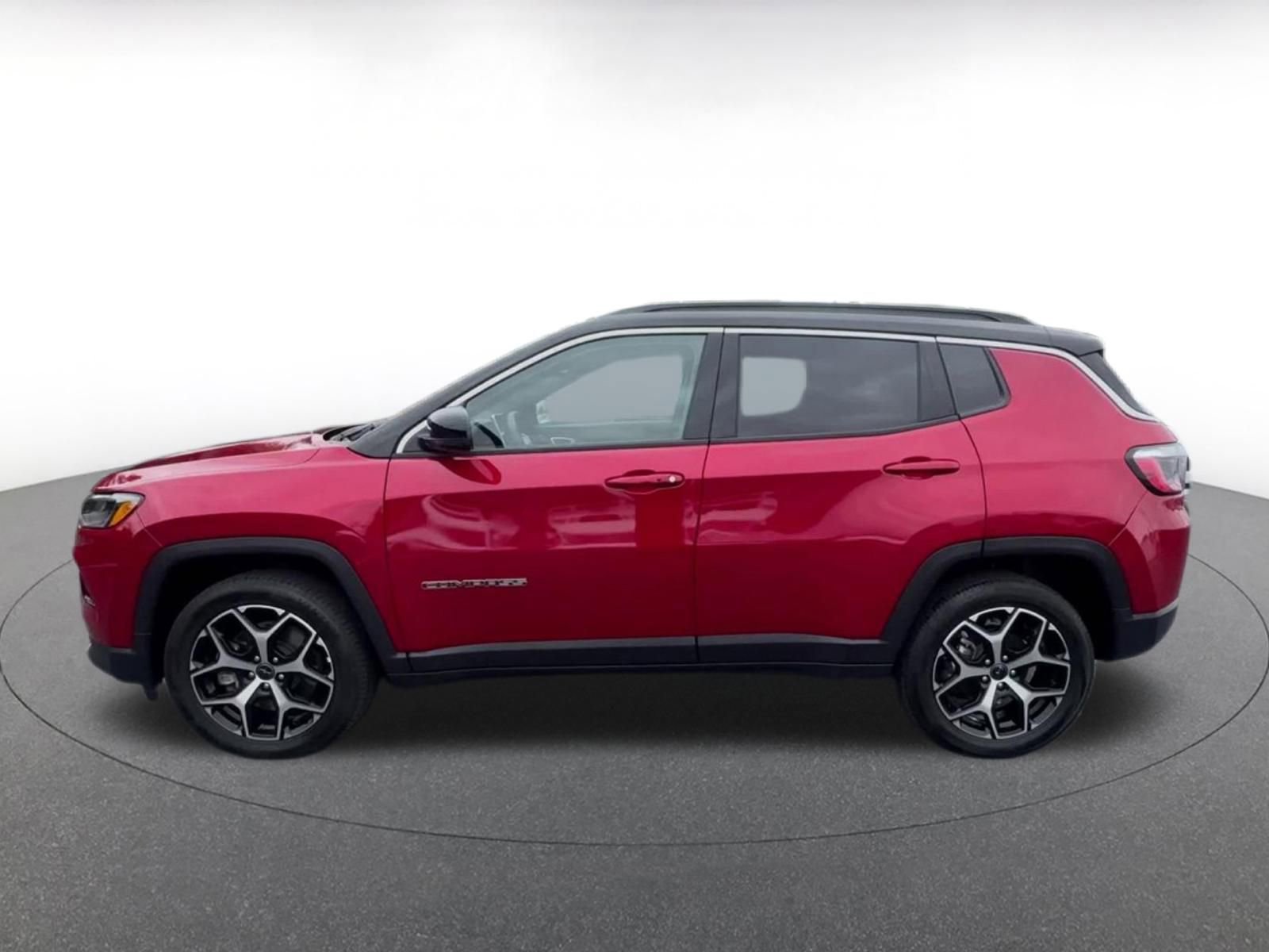 Thumbnail: 2025 Jeep Compass - 9