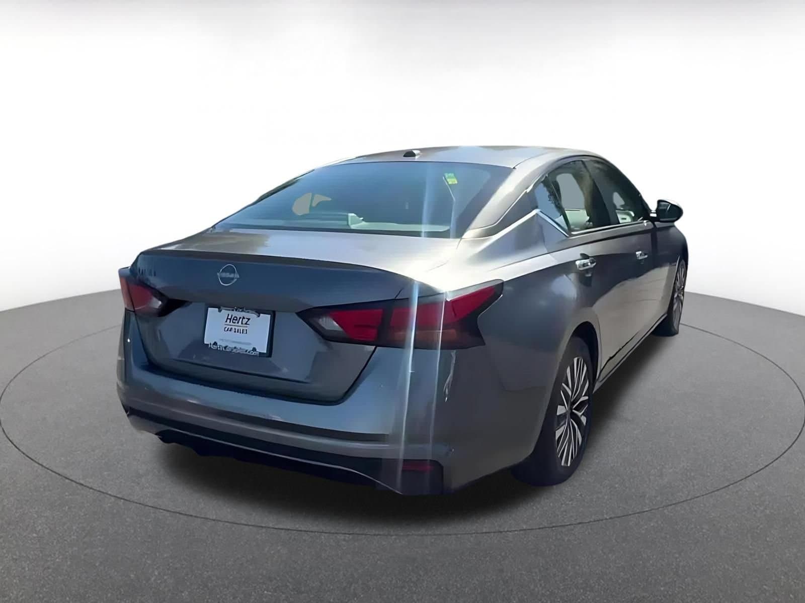Thumbnail: 2025 Nissan Altima - 14