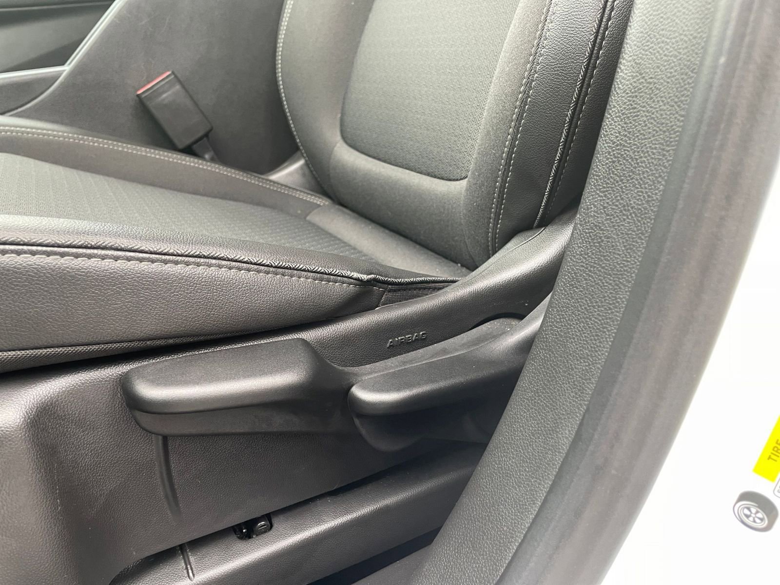 Thumbnail: 2025 Buick Encore GX - 23