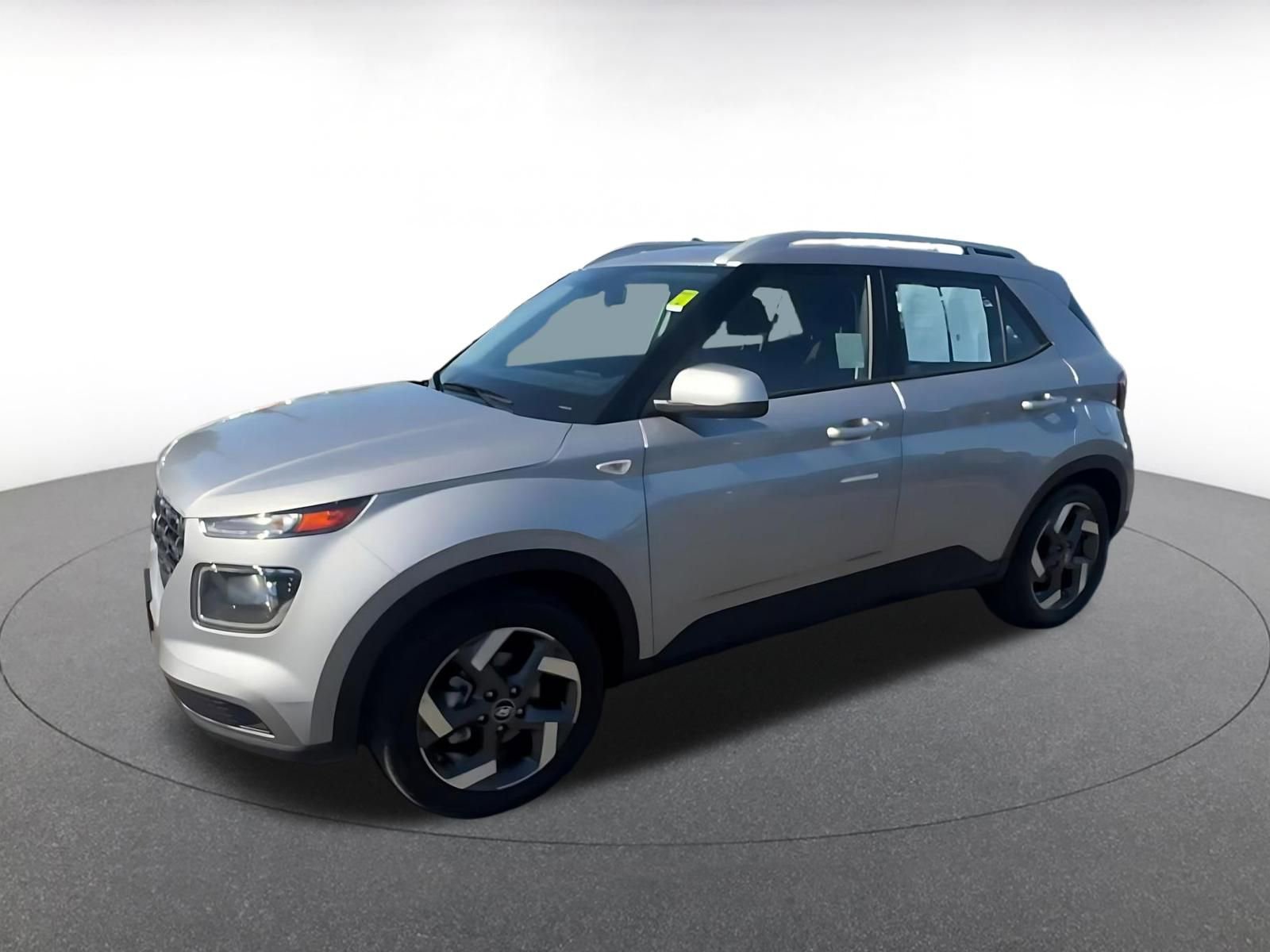 Thumbnail: 2025 Hyundai Venue - 8