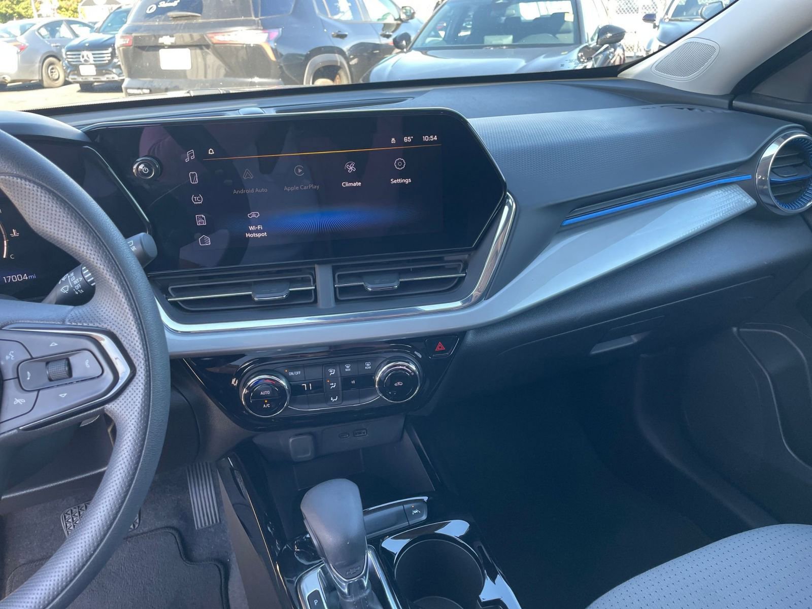 Thumbnail: 2025 Chevrolet Trax - 18