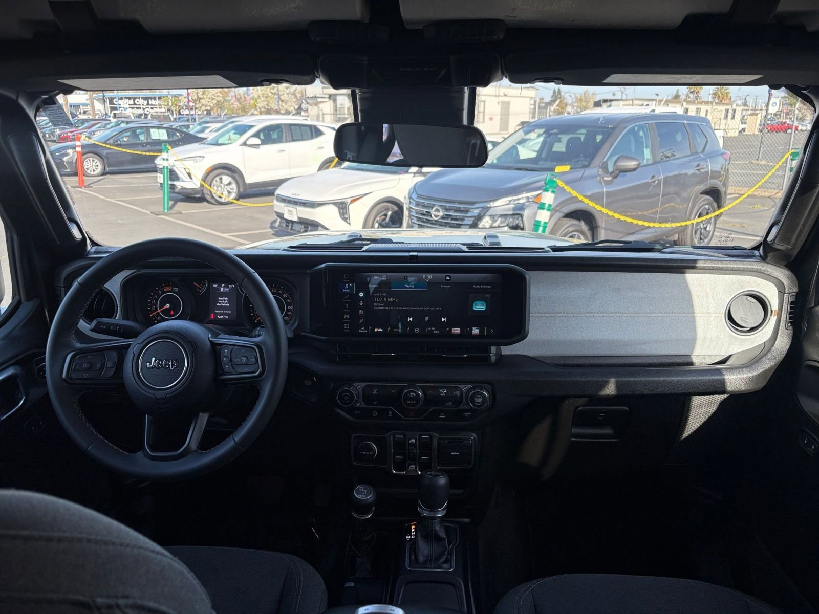 Thumbnail: 2025 Jeep Wrangler - 32