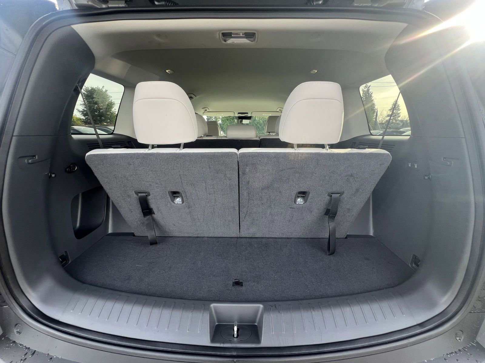 Thumbnail: 2025 Hyundai Santa Fe - 31