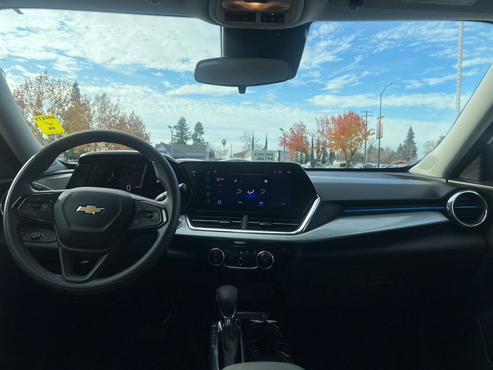 Thumbnail: 2025 Chevrolet Trax - 33