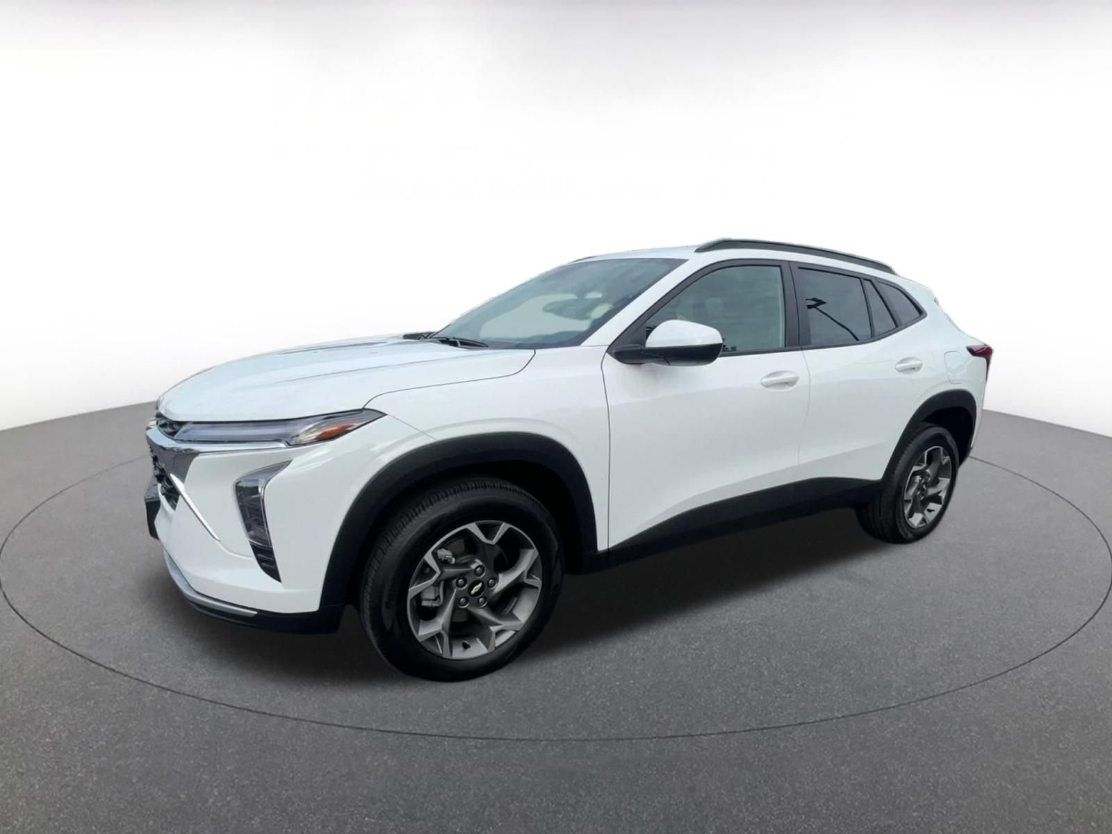 Thumbnail: 2025 Chevrolet Trax - 8