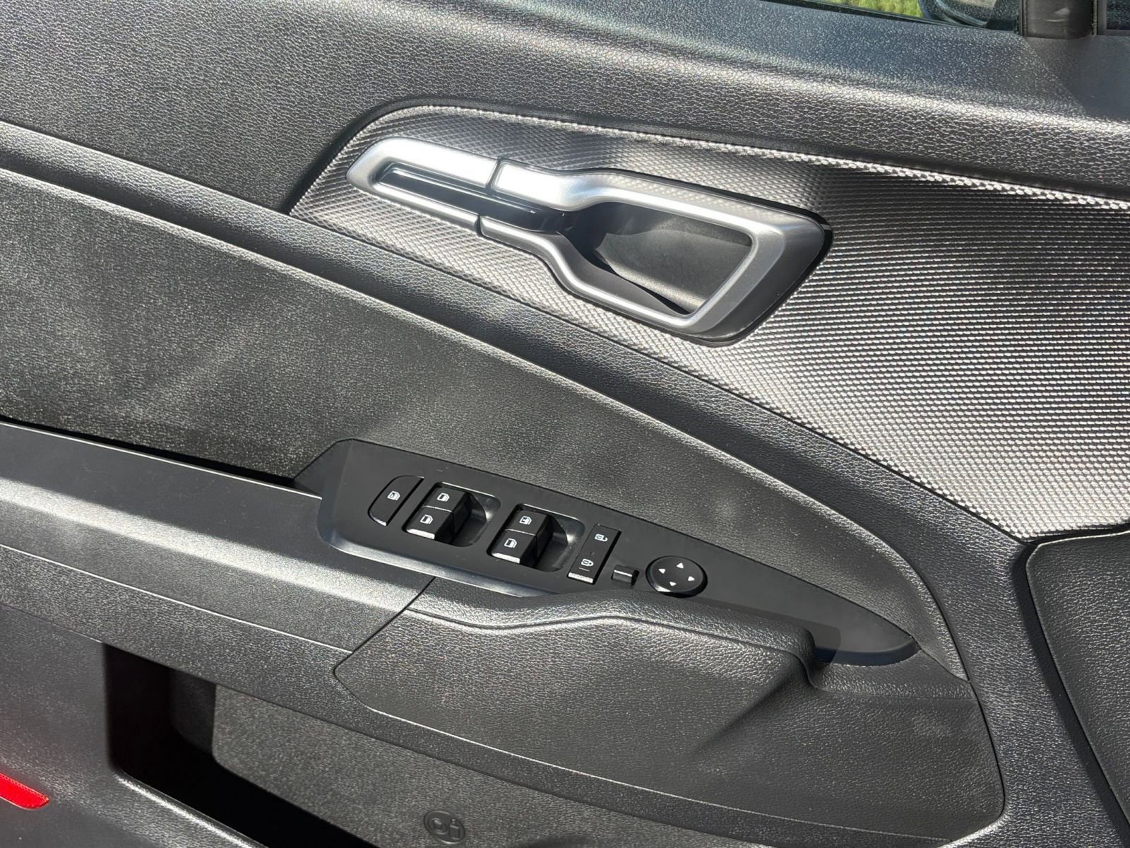 Thumbnail: 2025 Kia Sportage - 18