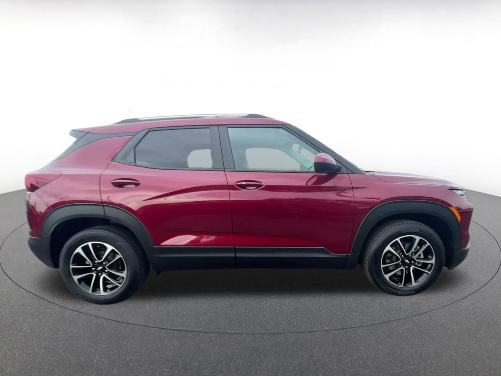 Thumbnail: 2025 Chevrolet TrailBlazer - 16