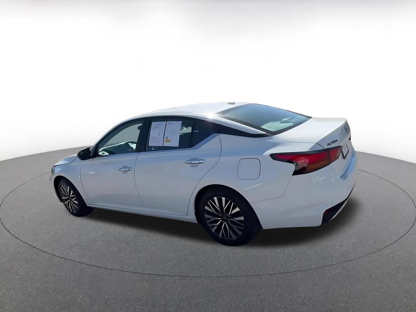 Thumbnail: 2025 Nissan Altima - 10