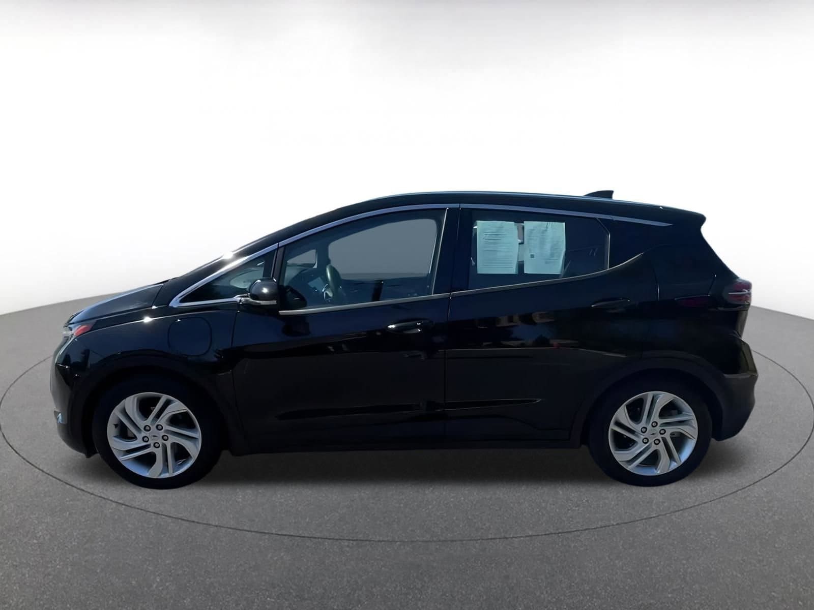 Thumbnail: 2023 Chevrolet Bolt EV - 8