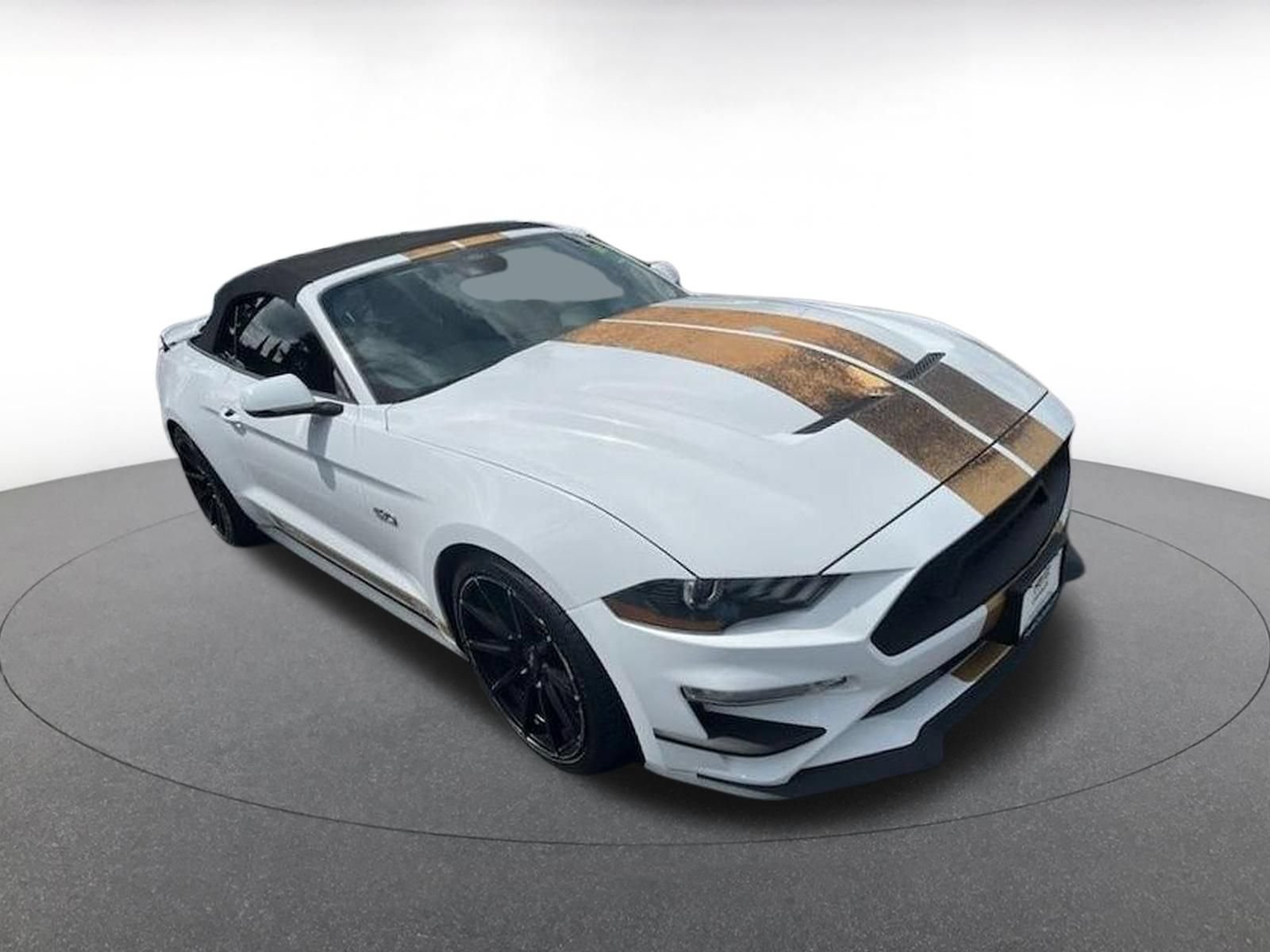 Thumbnail: 2022 Ford Mustang - 2