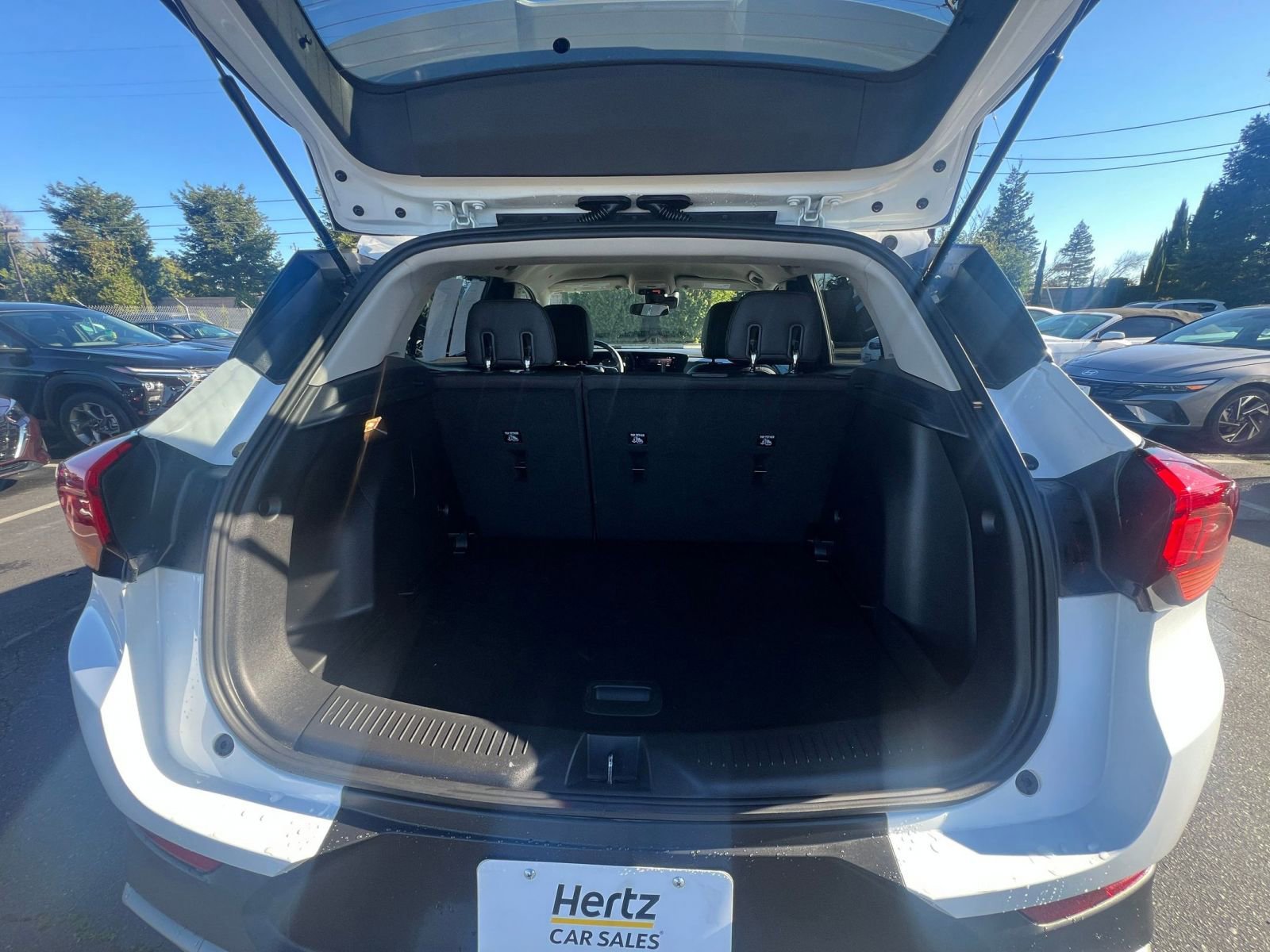 Thumbnail: 2025 Buick Encore GX - 31