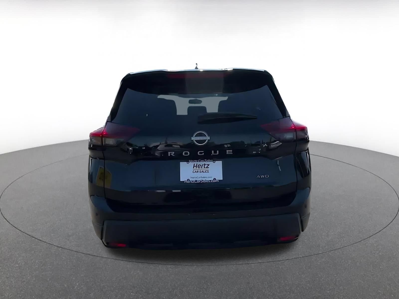 Thumbnail: 2025 Nissan Rogue - 10