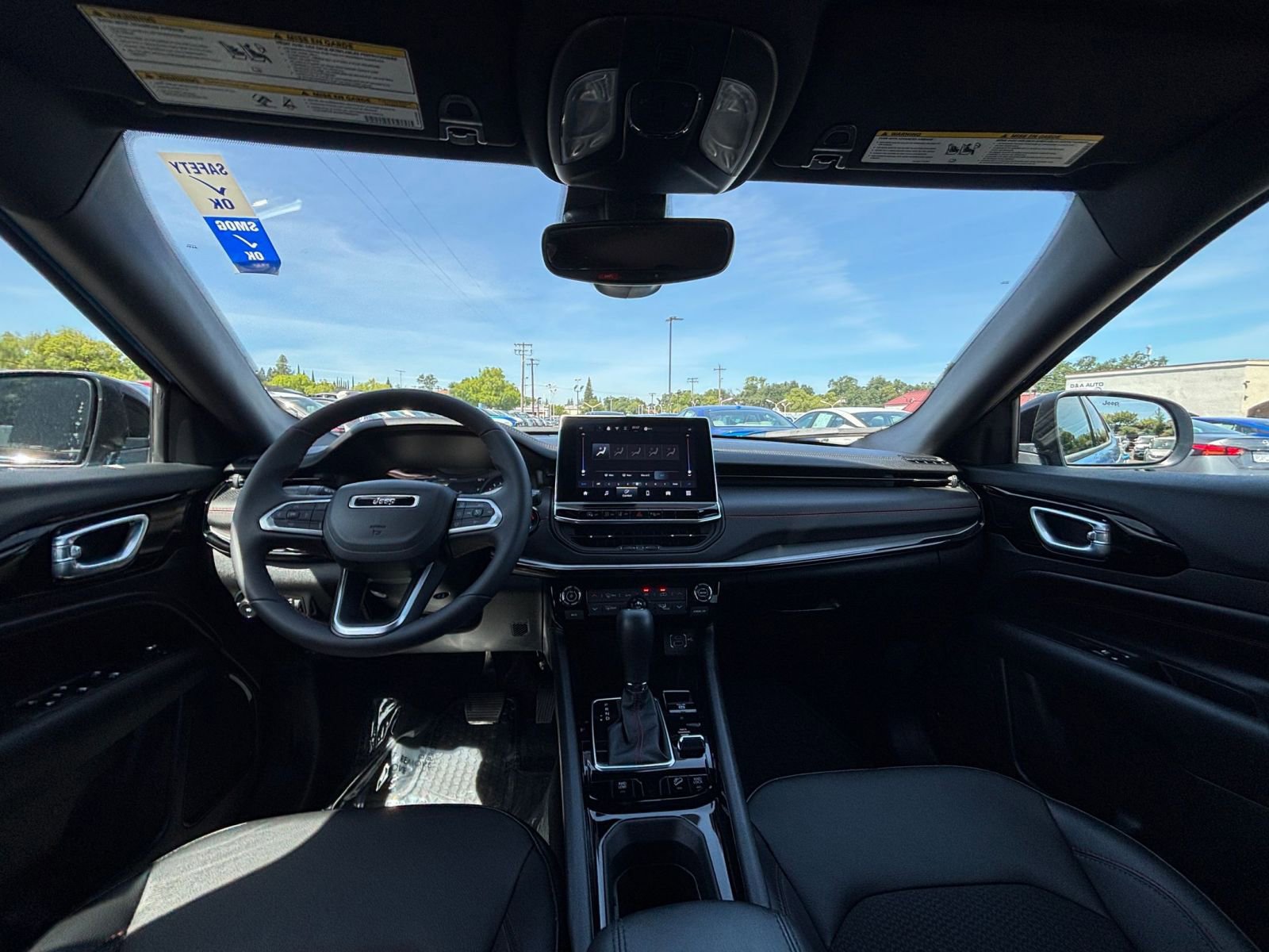 Thumbnail: 2025 Jeep Compass - 32