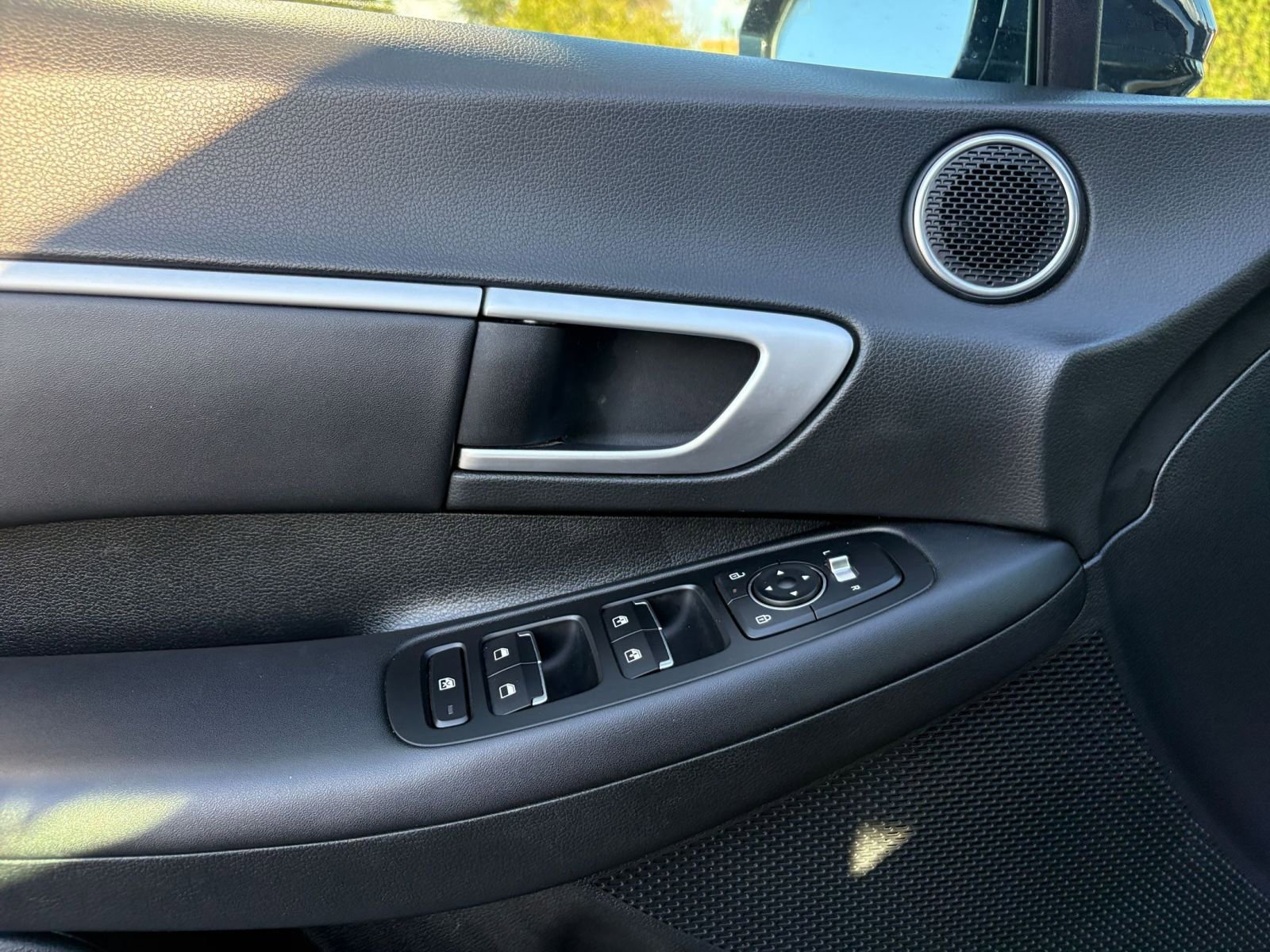 Thumbnail: 2025 Hyundai Sonata - 18