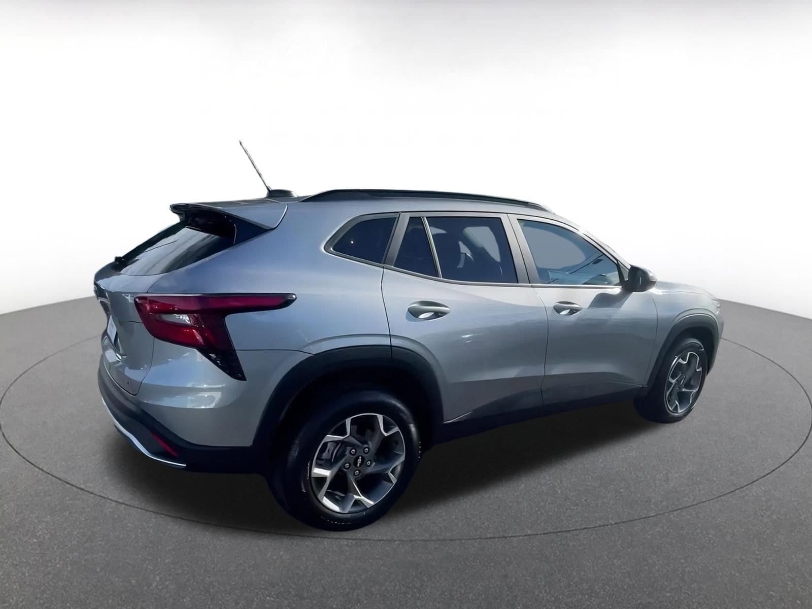 Thumbnail: 2025 Chevrolet Trax - 15