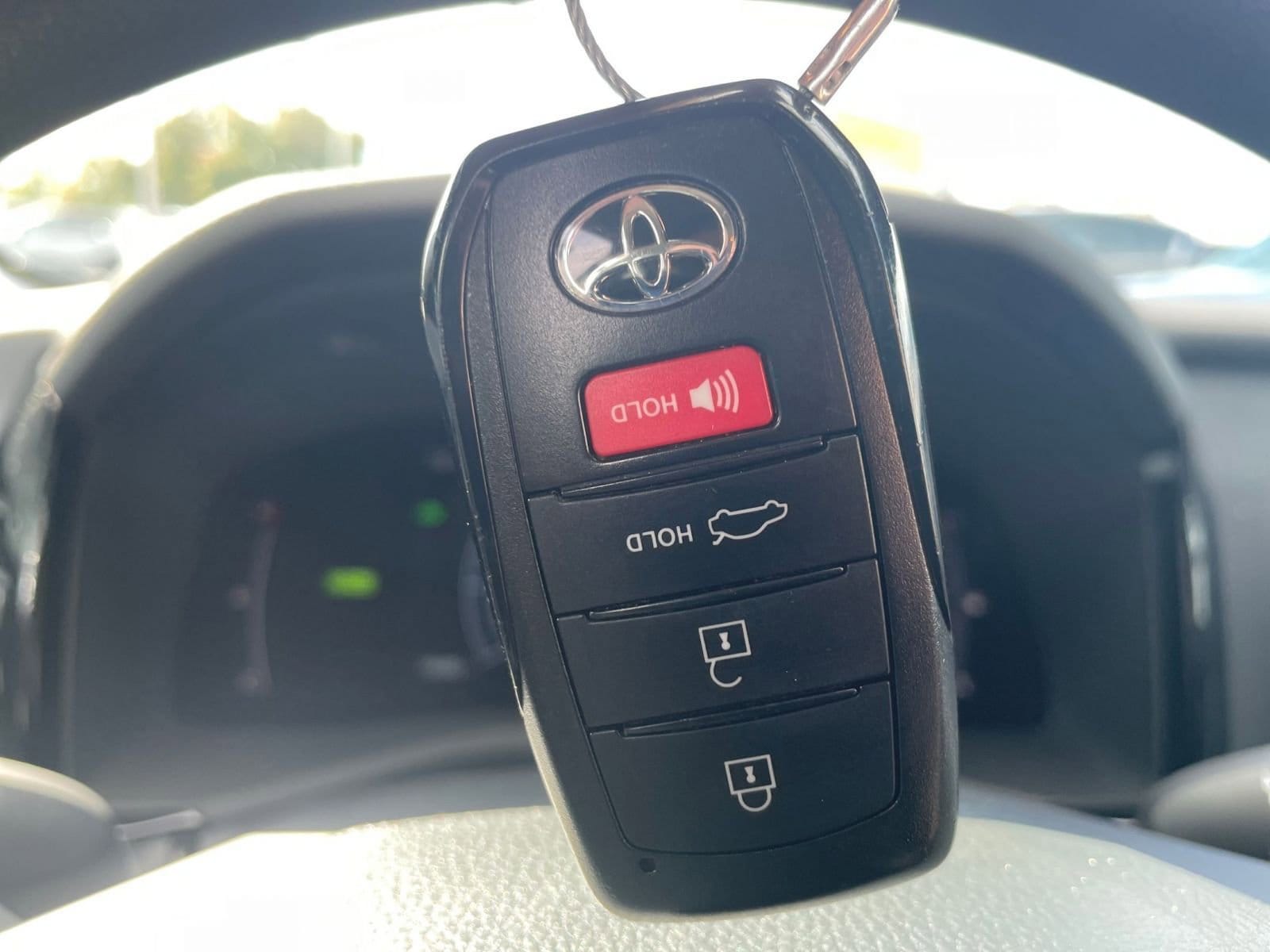 Thumbnail: 2025 Toyota Camry - 18