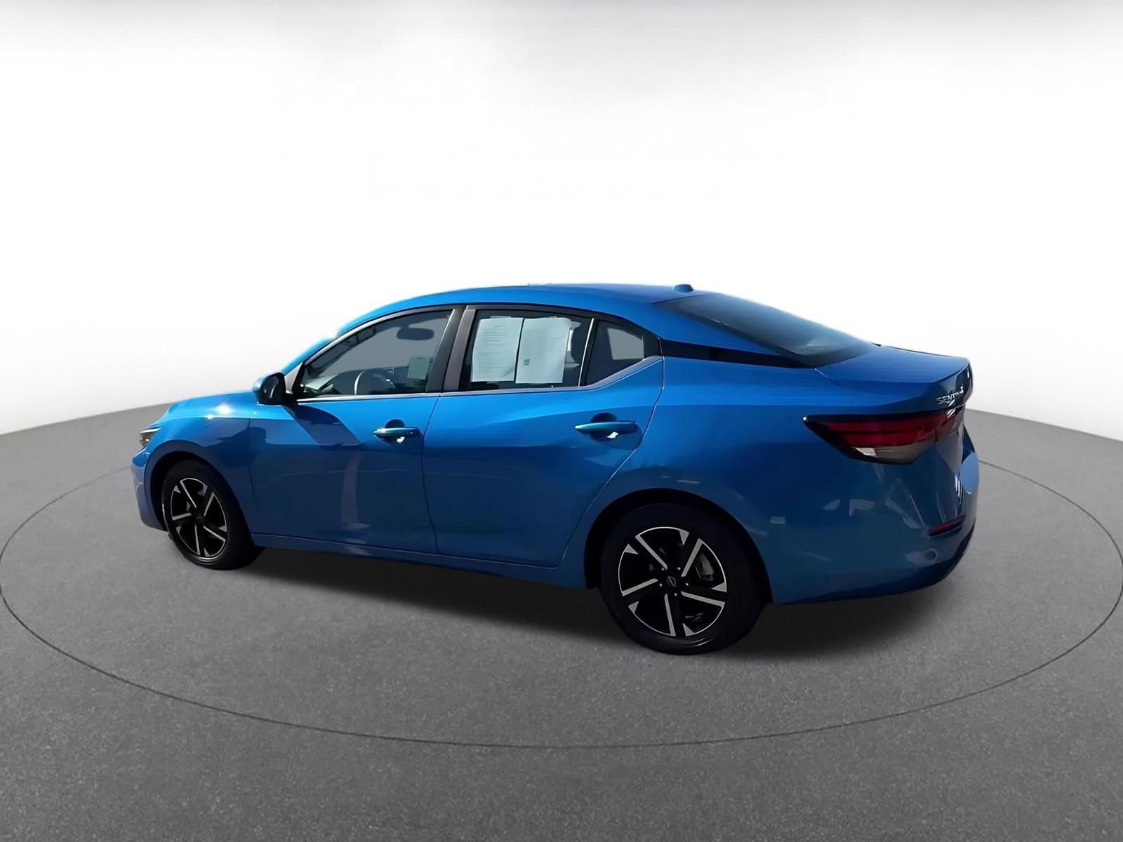 Thumbnail: 2025 Nissan Sentra - 10