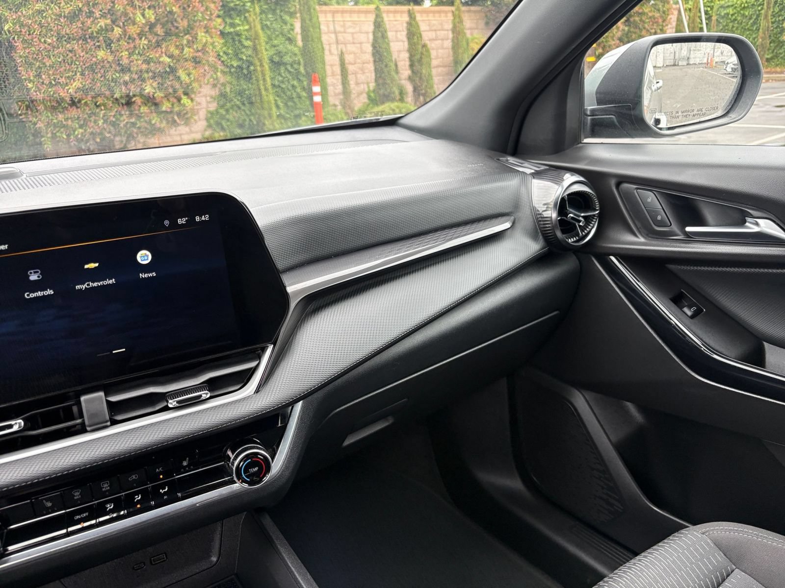 Thumbnail: 2025 Chevrolet Equinox - 35