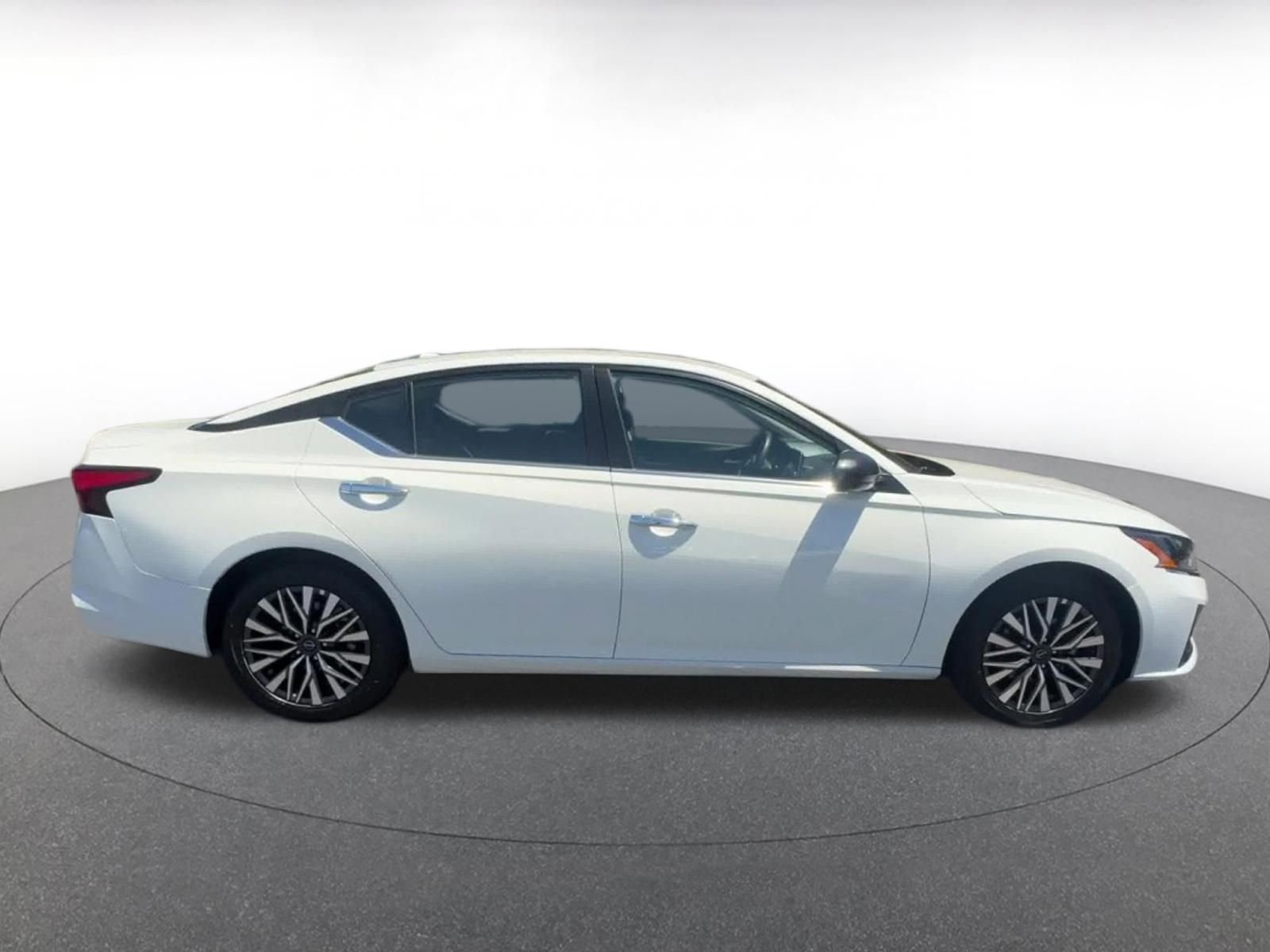 Thumbnail: 2025 Nissan Altima - 16