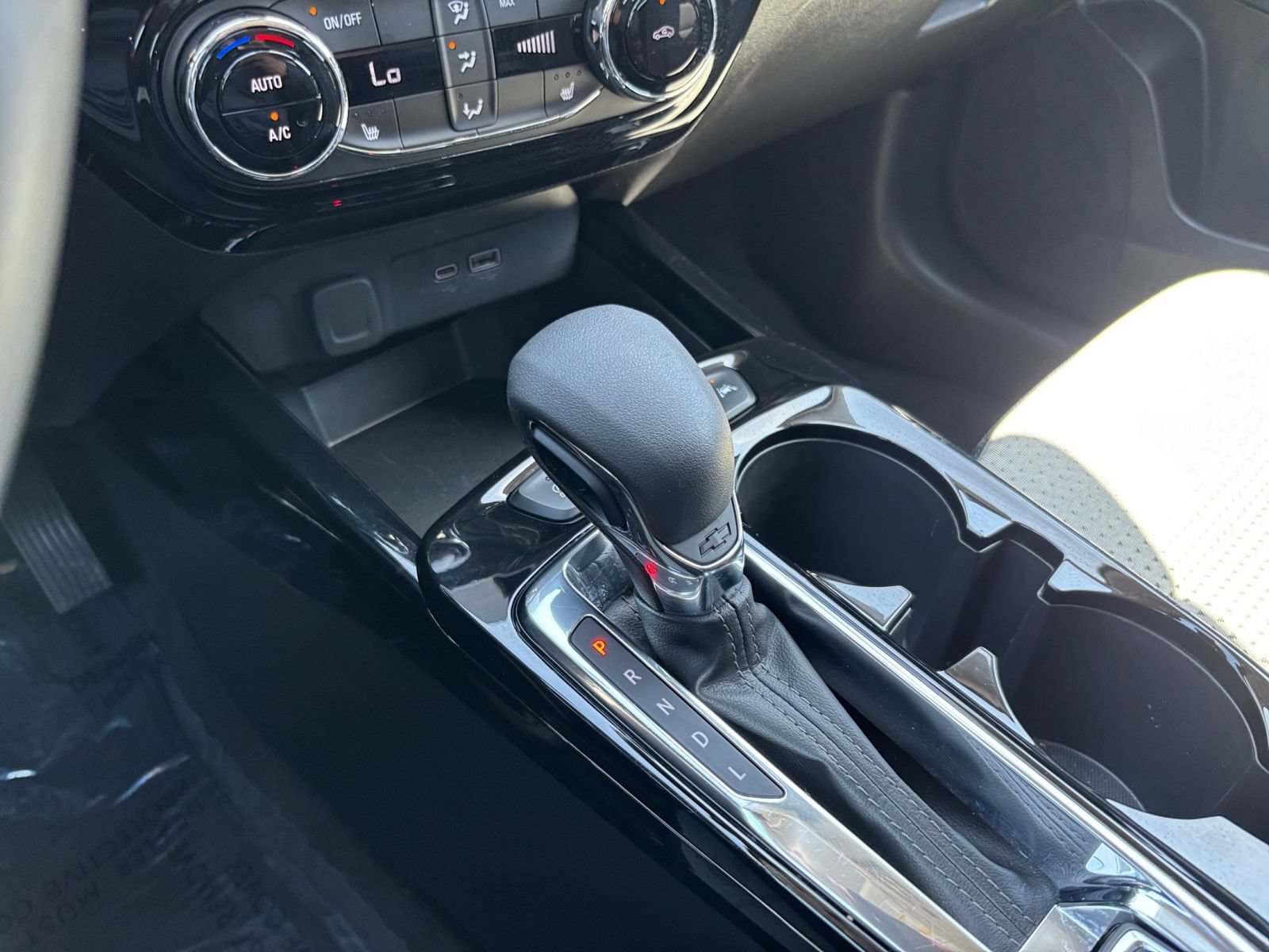 Thumbnail: 2025 Chevrolet Trax - 35