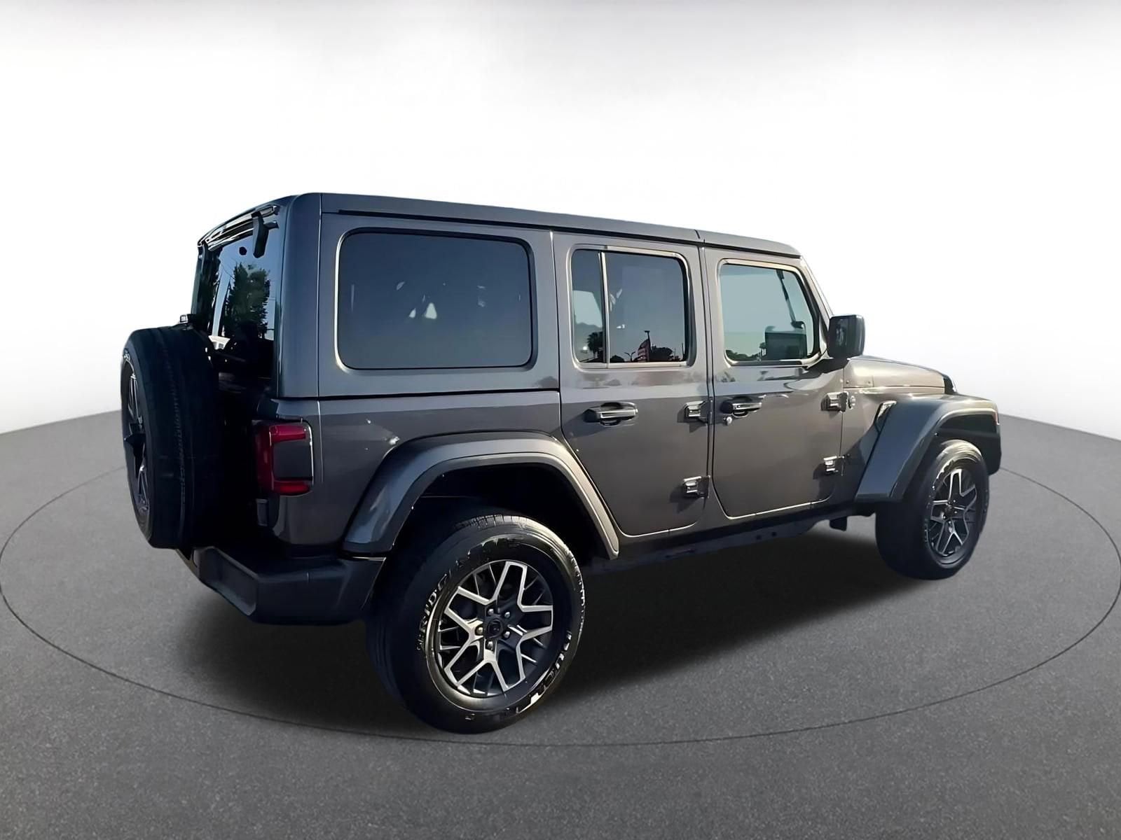 Thumbnail: 2025 Jeep Wrangler - 14