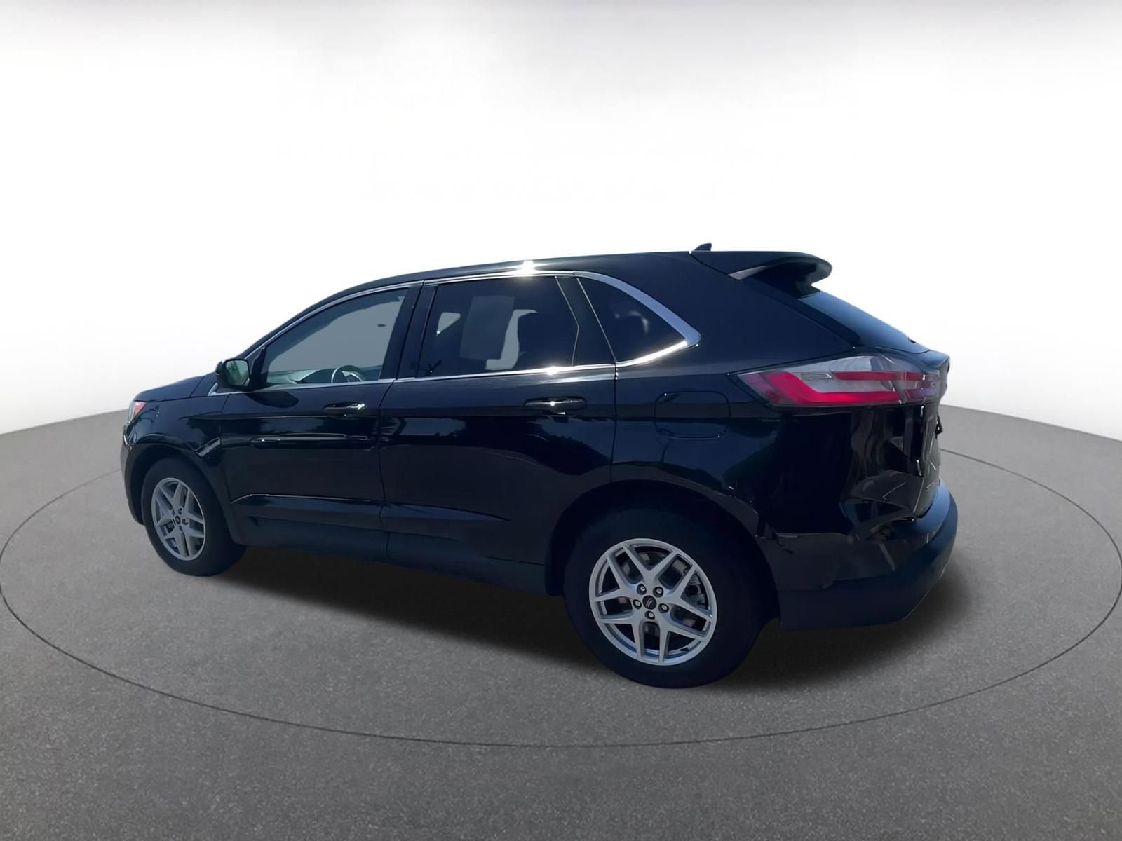 Thumbnail: 2024 Ford Edge - 10
