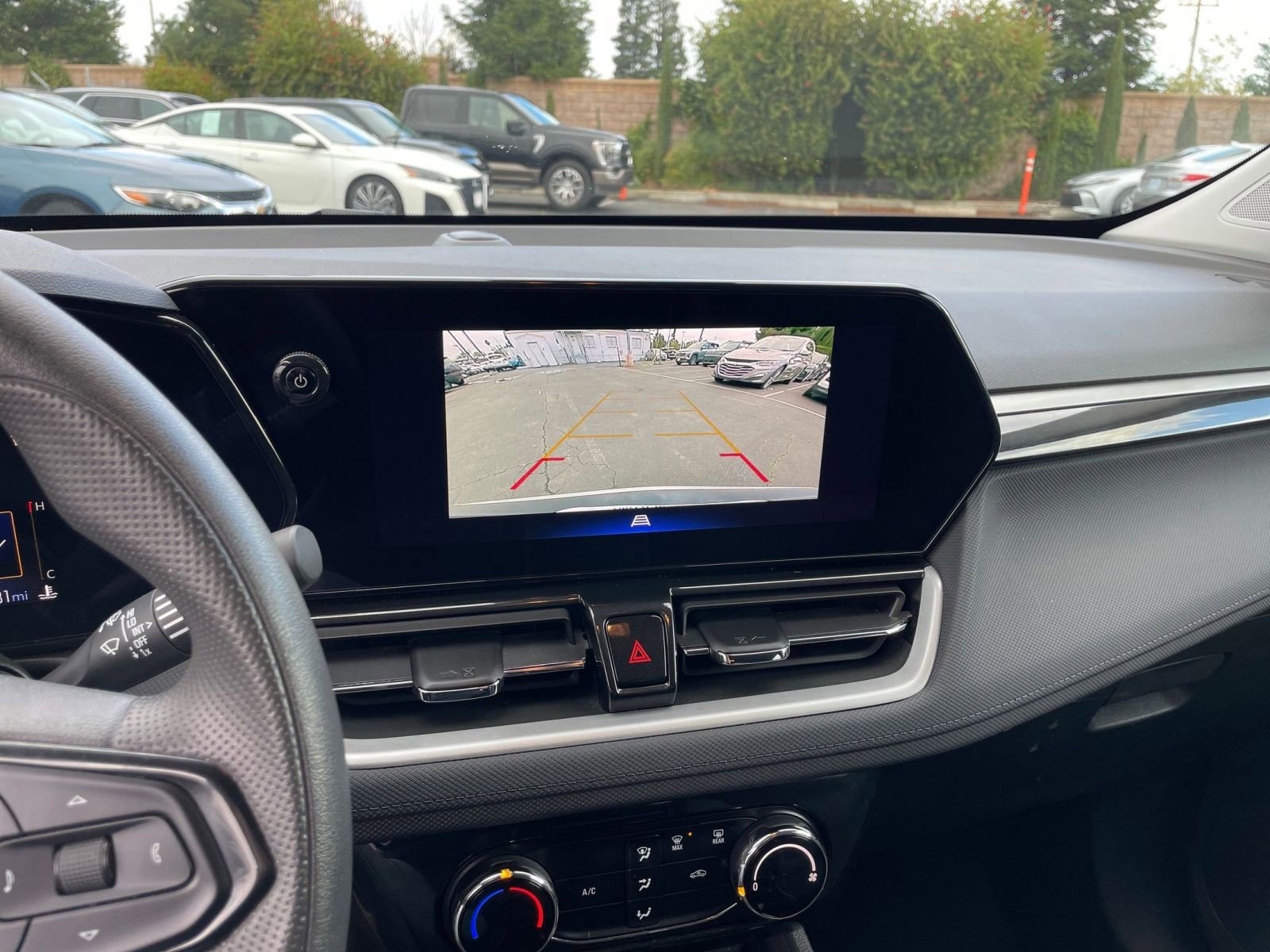 Thumbnail: 2025 Chevrolet TrailBlazer - 17