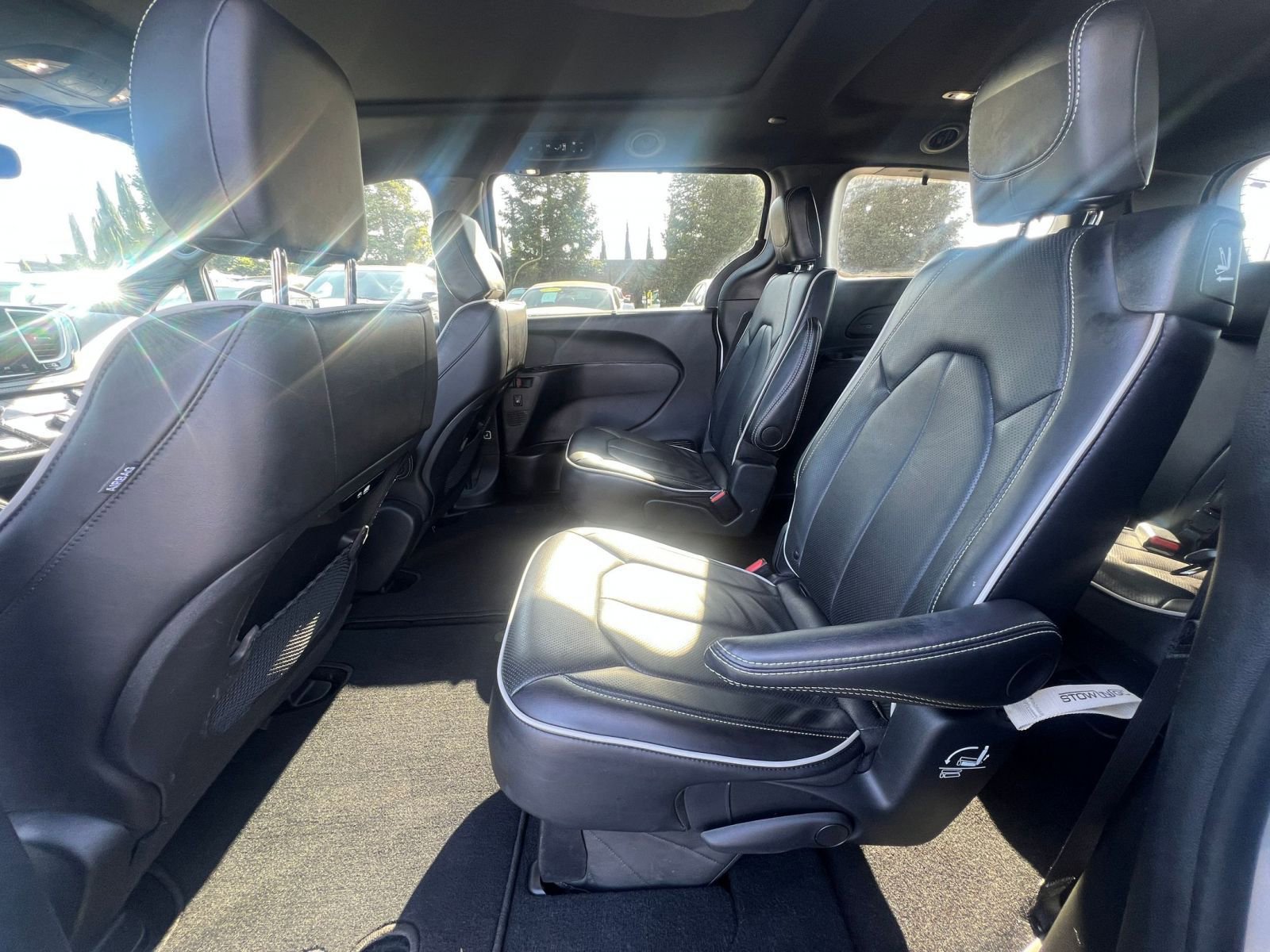 Thumbnail: 2025 Chrysler Pacifica - 22